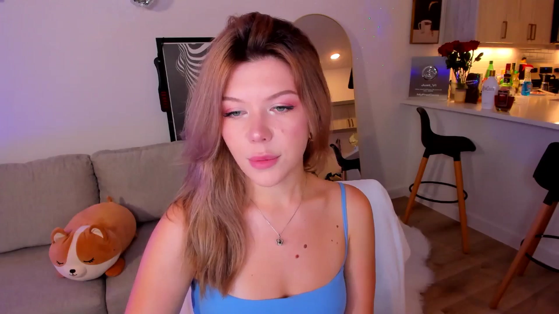 Gallery image thumbnail from Just_Vi's myfreecams stream on, 08/16/2025, 05:29 image 2 of 20