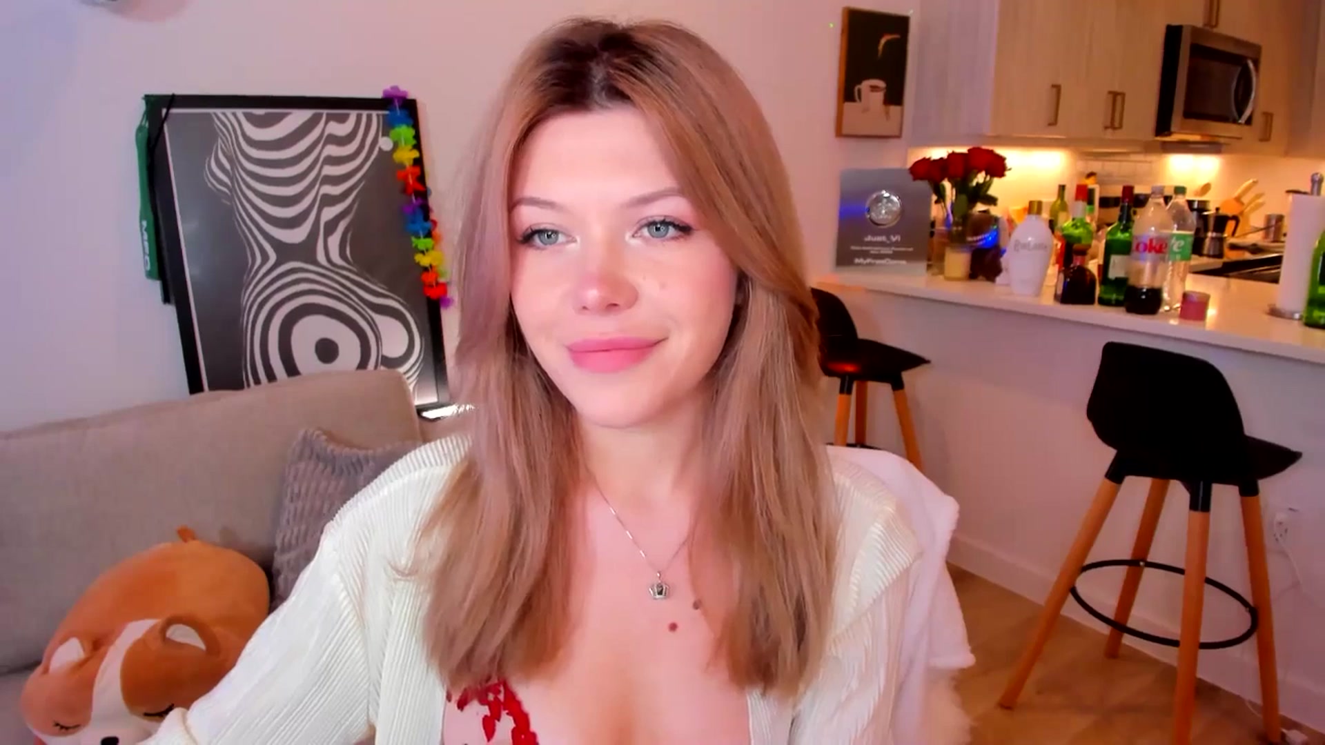 Gallery image thumbnail from Just_Vi's myfreecams stream on, 08/19/2025, 05:27 image 3 of 20