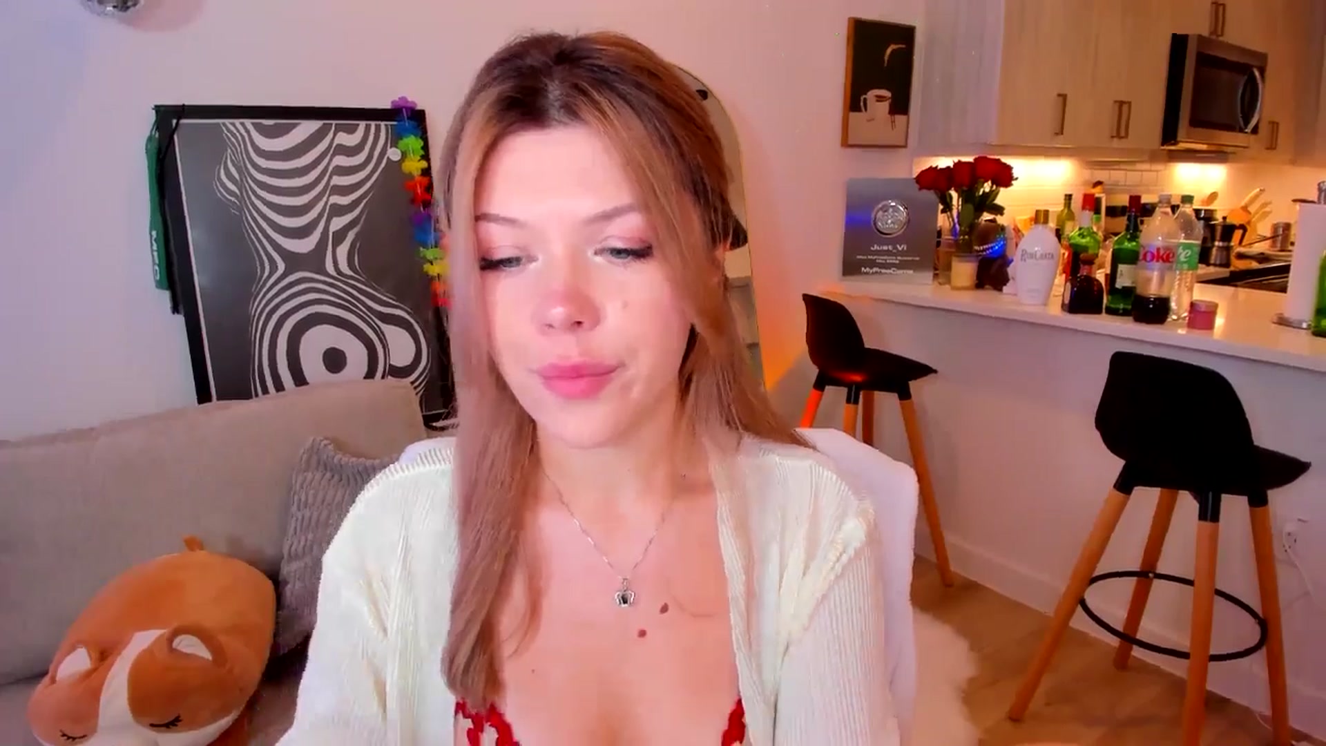 Gallery image thumbnail from Just_Vi's myfreecams stream on, 08/19/2025, 05:27 image 5 of 20
