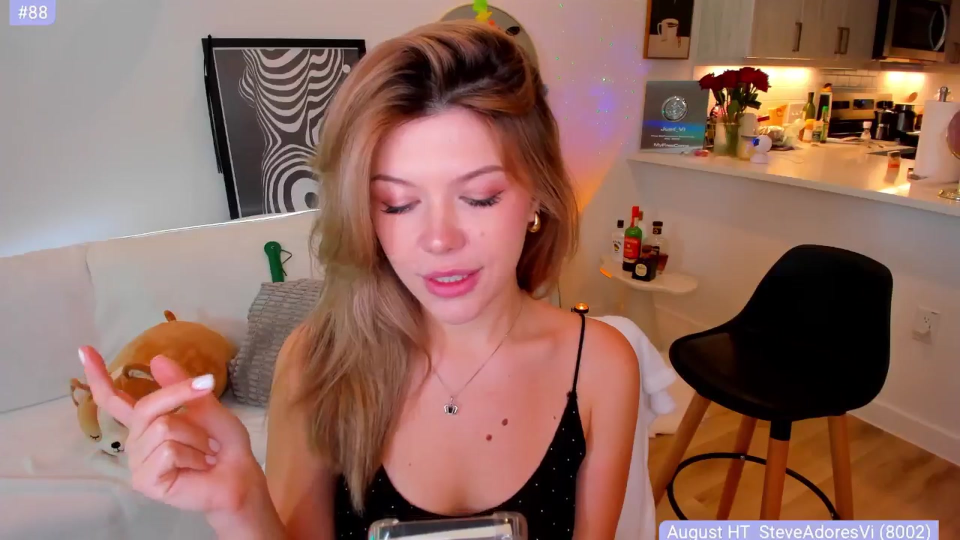 Gallery image thumbnail from Just_Vi's myfreecams stream on, 08/21/2025, 04:55 image 8 of 20