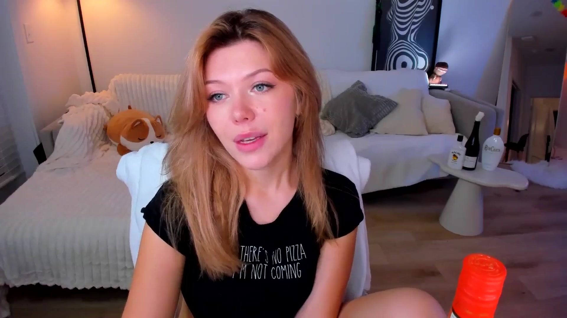 Gallery image thumbnail from Just_Vi's myfreecams stream on, 08/28/2025, 06:15 image 16 of 20