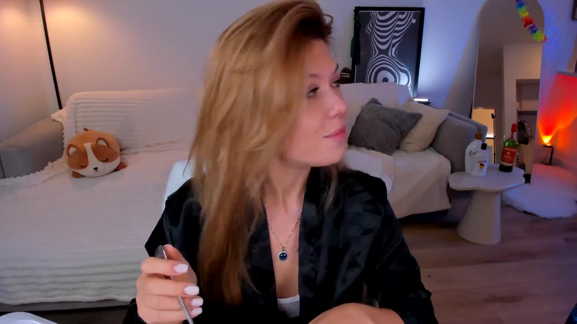 Gallery image thumbnail from Just_Vi's myfreecams stream on, 09/02/2025, 06:10 image 9 of 20