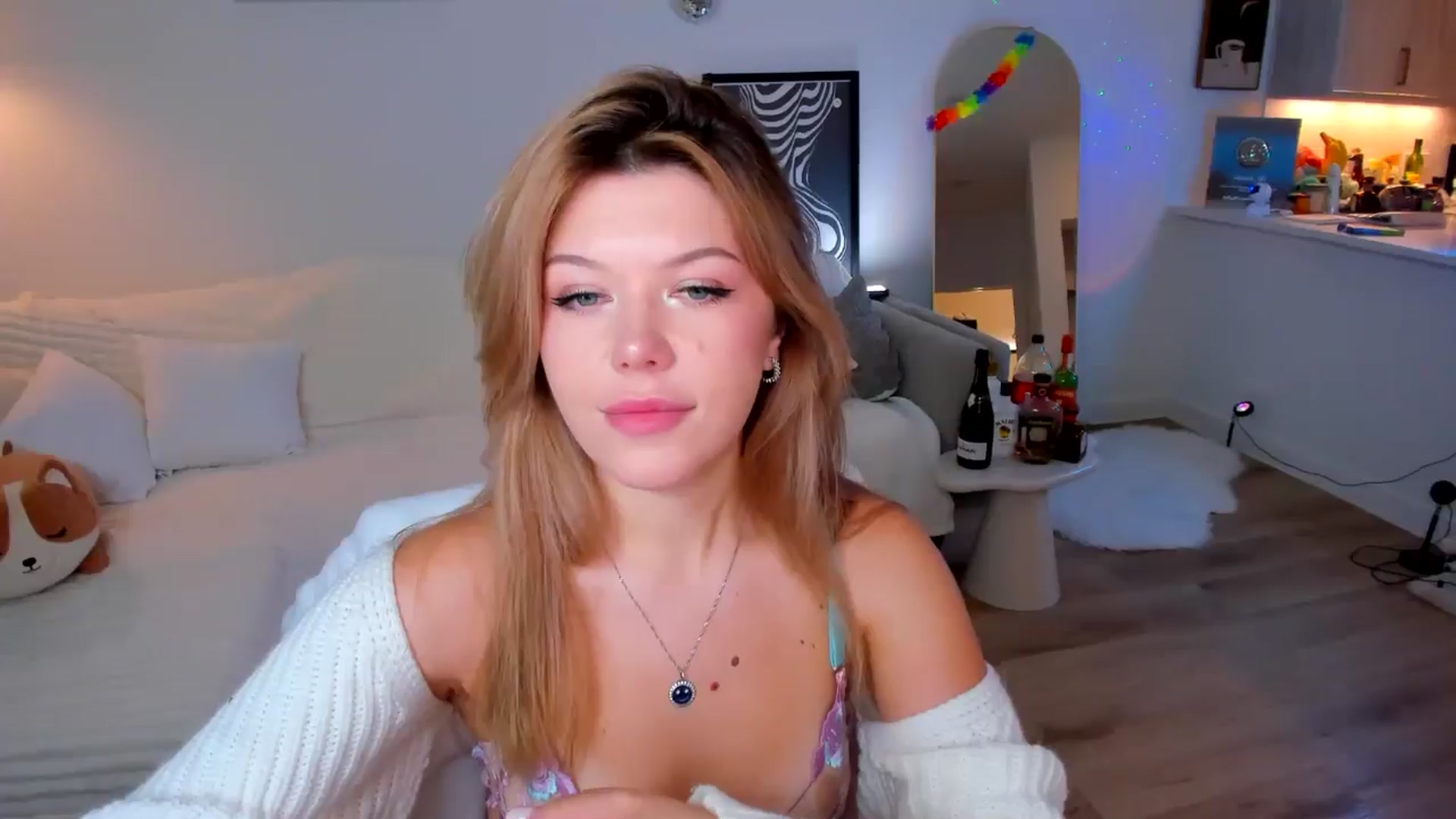 Gallery image thumbnail from Just_Vi's myfreecams stream on, 09/04/2025, 04:07 image 5 of 20
