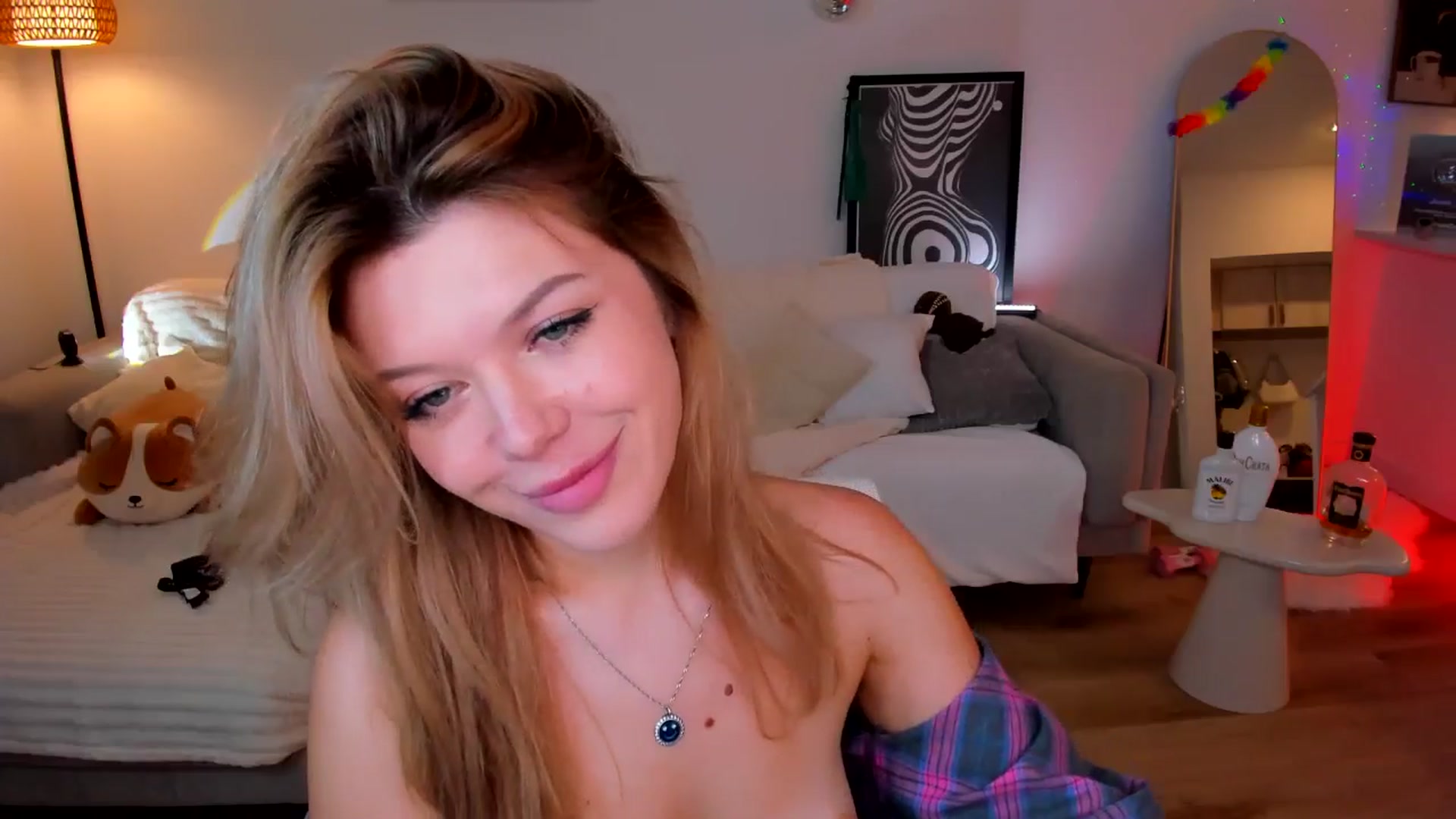 Gallery image thumbnail from Just_Vi's myfreecams stream on, 09/06/2025, 08:07 image 19 of 20