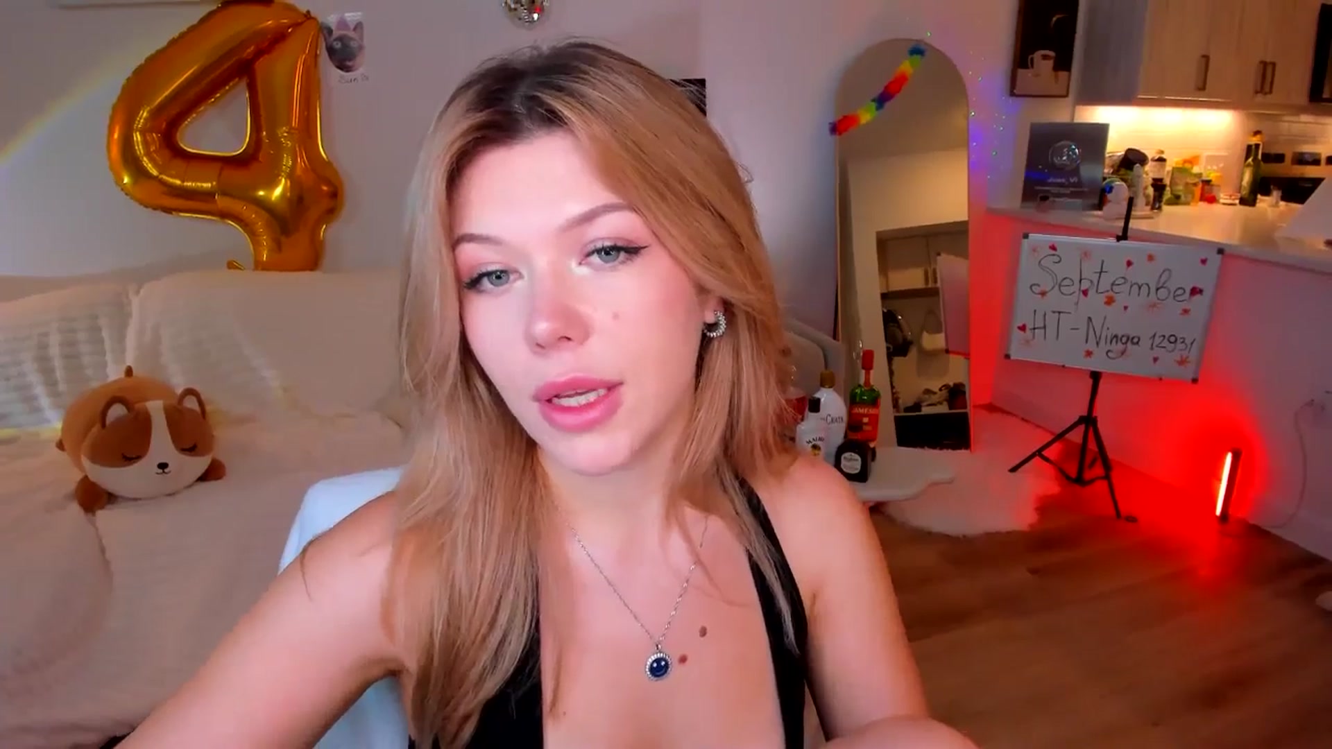 Gallery image thumbnail from Just_Vi's myfreecams stream on, 09/07/2025, 06:02 image 4 of 20