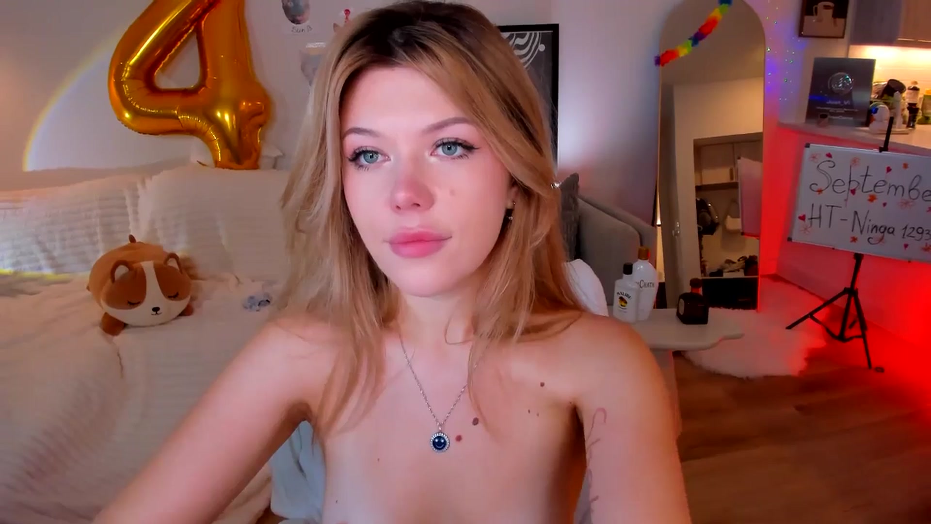 Gallery image thumbnail from Just_Vi's myfreecams stream on, 09/07/2025, 06:24 image 6 of 20