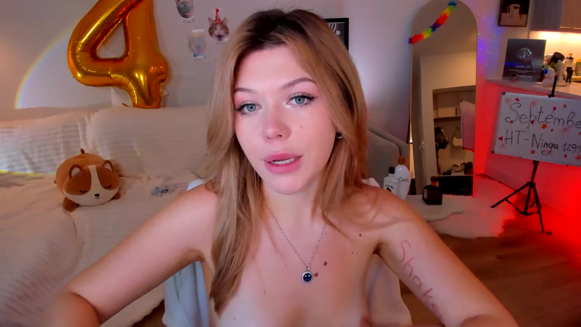 Gallery image thumbnail from Just_Vi's myfreecams stream on, 09/07/2025, 06:24 image 16 of 20