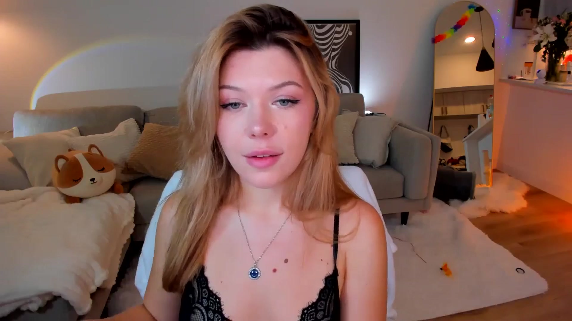 Gallery image thumbnail from Just_Vi's myfreecams stream on, 09/11/2025, 04:08 image 6 of 20
