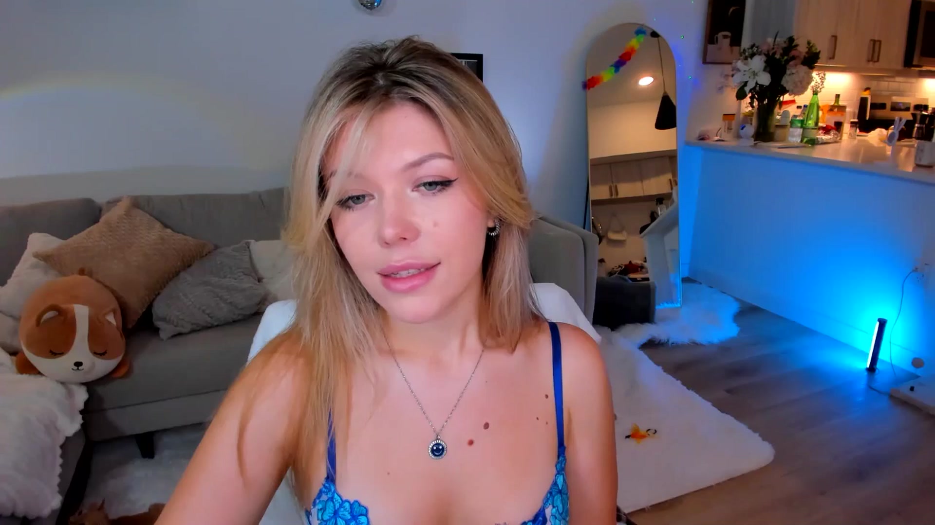 Gallery image thumbnail from Just_Vi's myfreecams stream on, 09/12/2025, 07:18 image 15 of 20