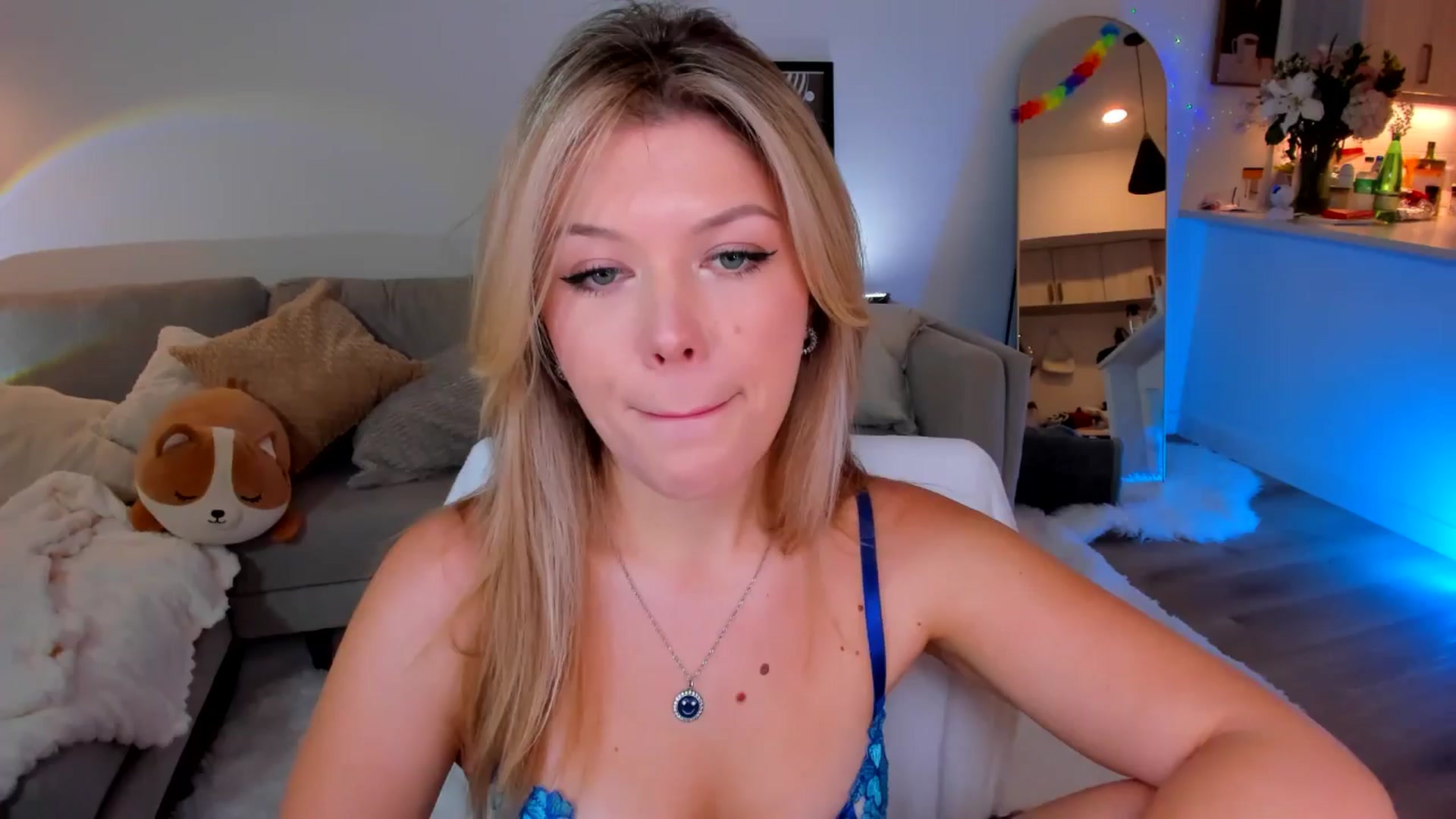 Gallery image thumbnail from Just_Vi's myfreecams stream on, 09/12/2025, 07:18 image 1 of 20