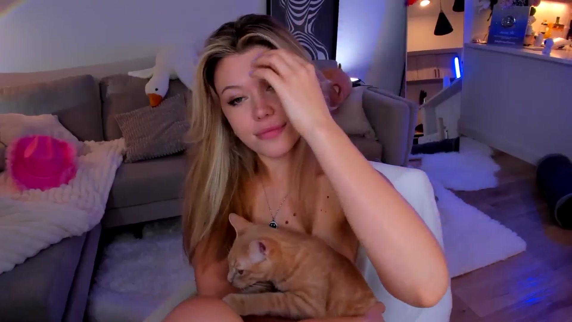 Gallery image thumbnail from Just_Vi's myfreecams stream on, 09/14/2025, 07:18 image 9 of 20