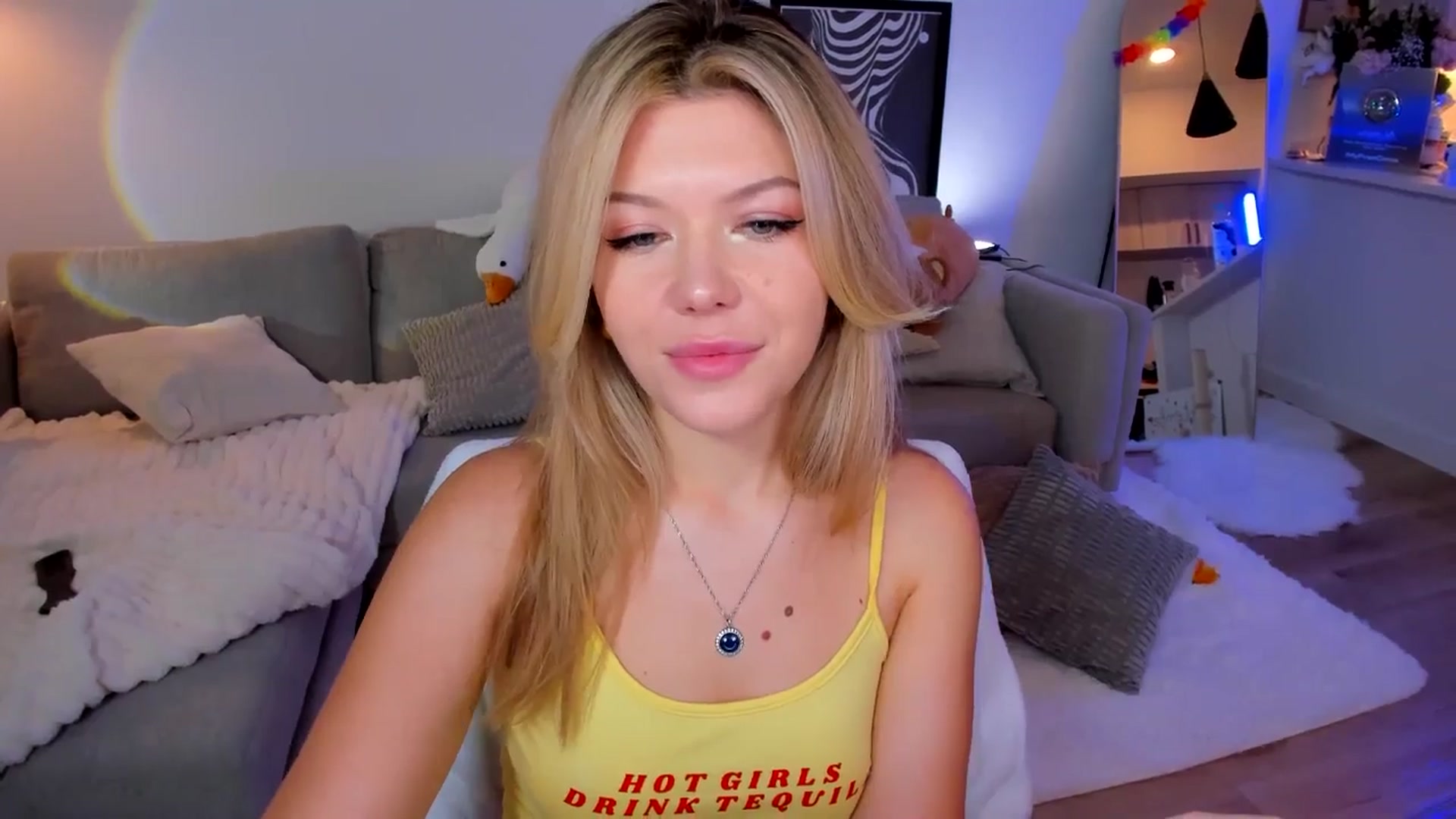 Gallery image thumbnail from Just_Vi's myfreecams stream on, 09/15/2025, 04:29 image 2 of 20