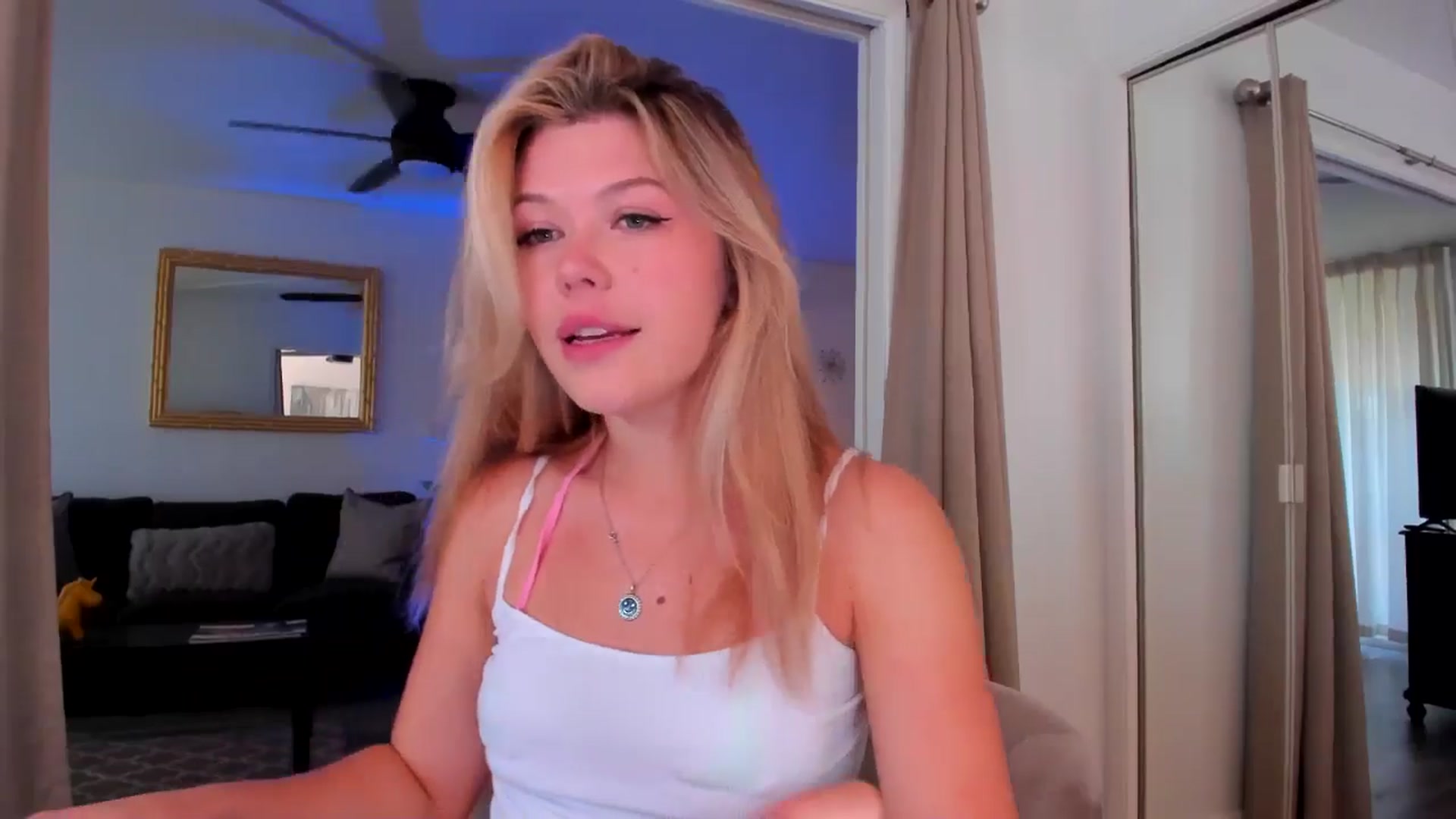 Gallery image thumbnail from Just_Vi's myfreecams stream on, 09/18/2025, 03:37 image 8 of 20
