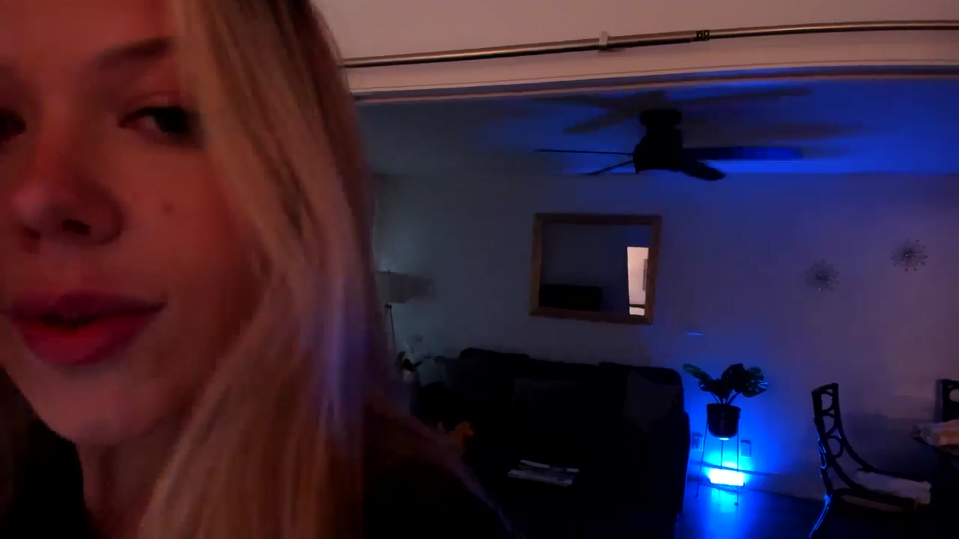 Gallery image thumbnail from Just_Vi's myfreecams stream on, 09/18/2025, 04:30 image 11 of 20