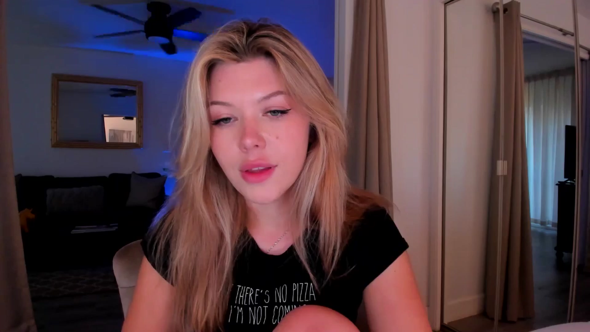 Gallery image thumbnail from Just_Vi's myfreecams stream on, 09/18/2025, 04:30 image 3 of 20