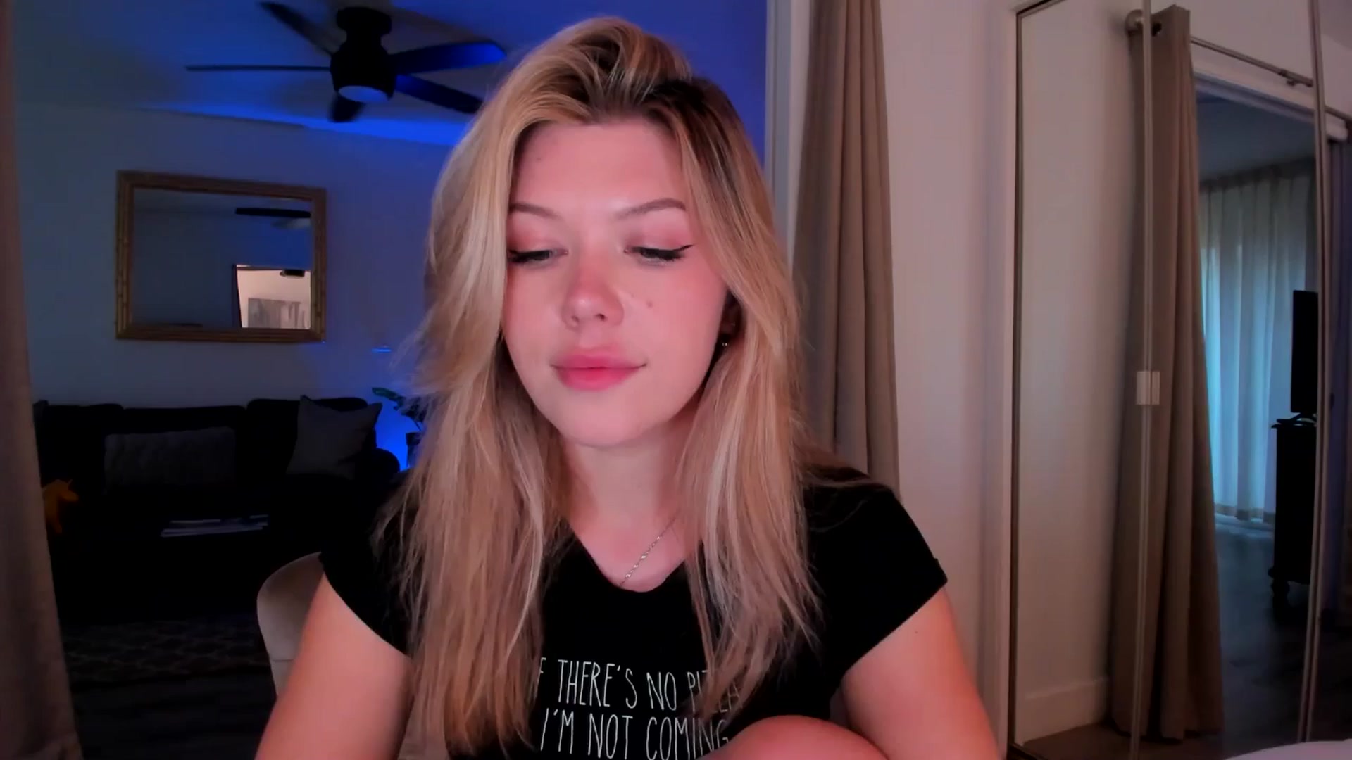 Gallery image thumbnail from Just_Vi's myfreecams stream on, 09/18/2025, 04:30 image 1 of 20