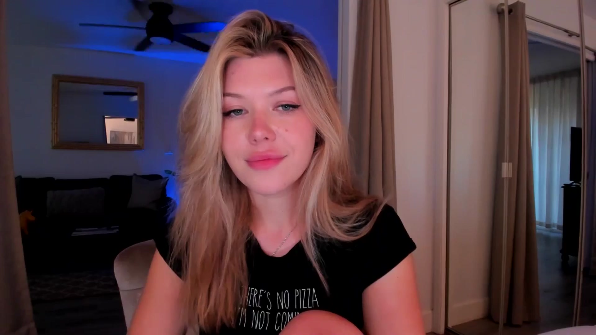Gallery image thumbnail from Just_Vi's myfreecams stream on, 09/18/2025, 04:30 image 4 of 20