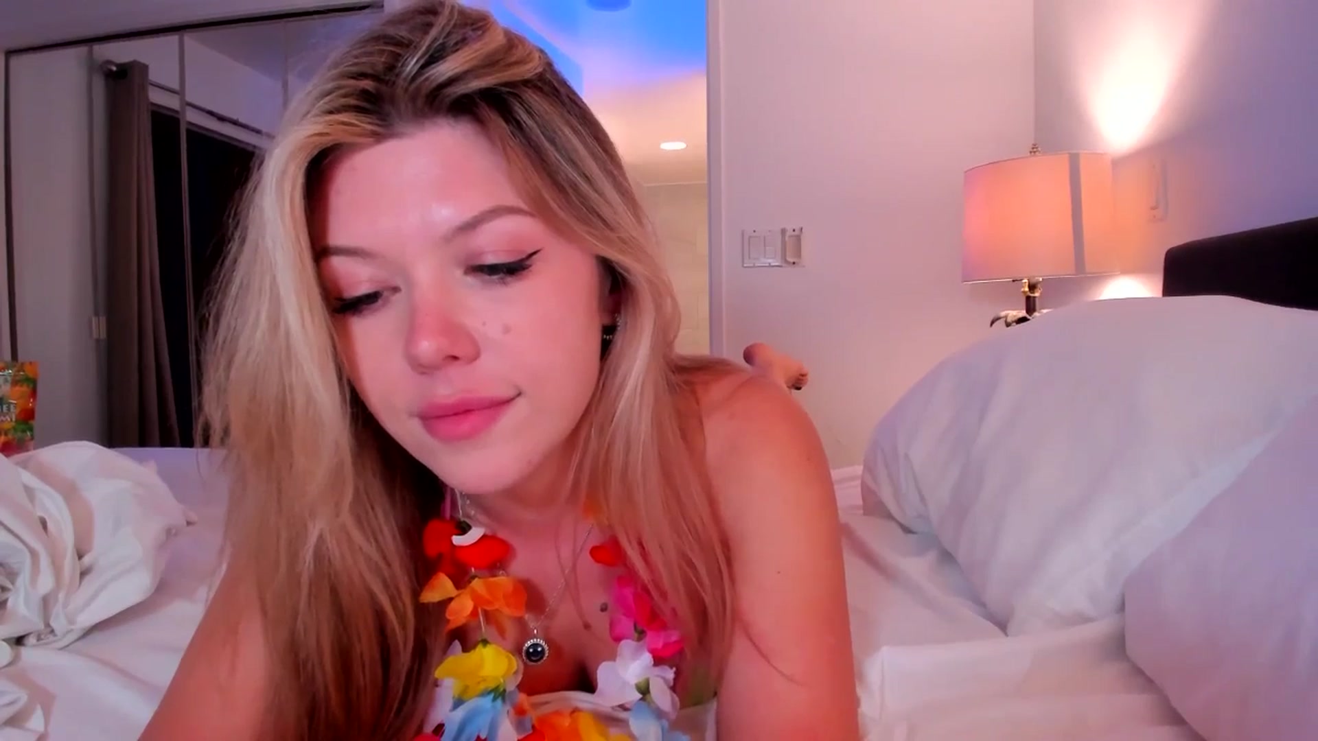 Gallery image thumbnail from Just_Vi's myfreecams stream on, 09/18/2025, 05:35 image 20 of 20