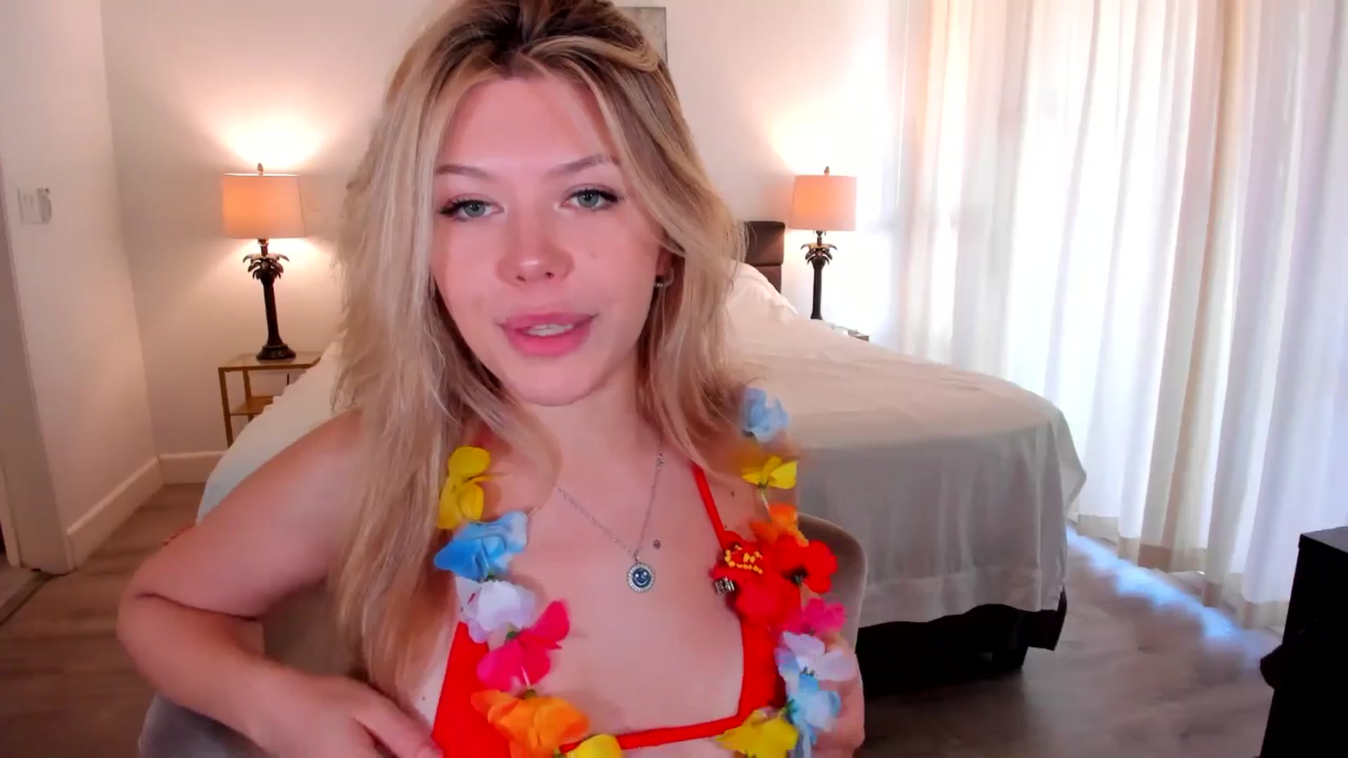 Gallery image thumbnail from Just_Vi's myfreecams stream on, 09/20/2025, 02:23 image 5 of 20