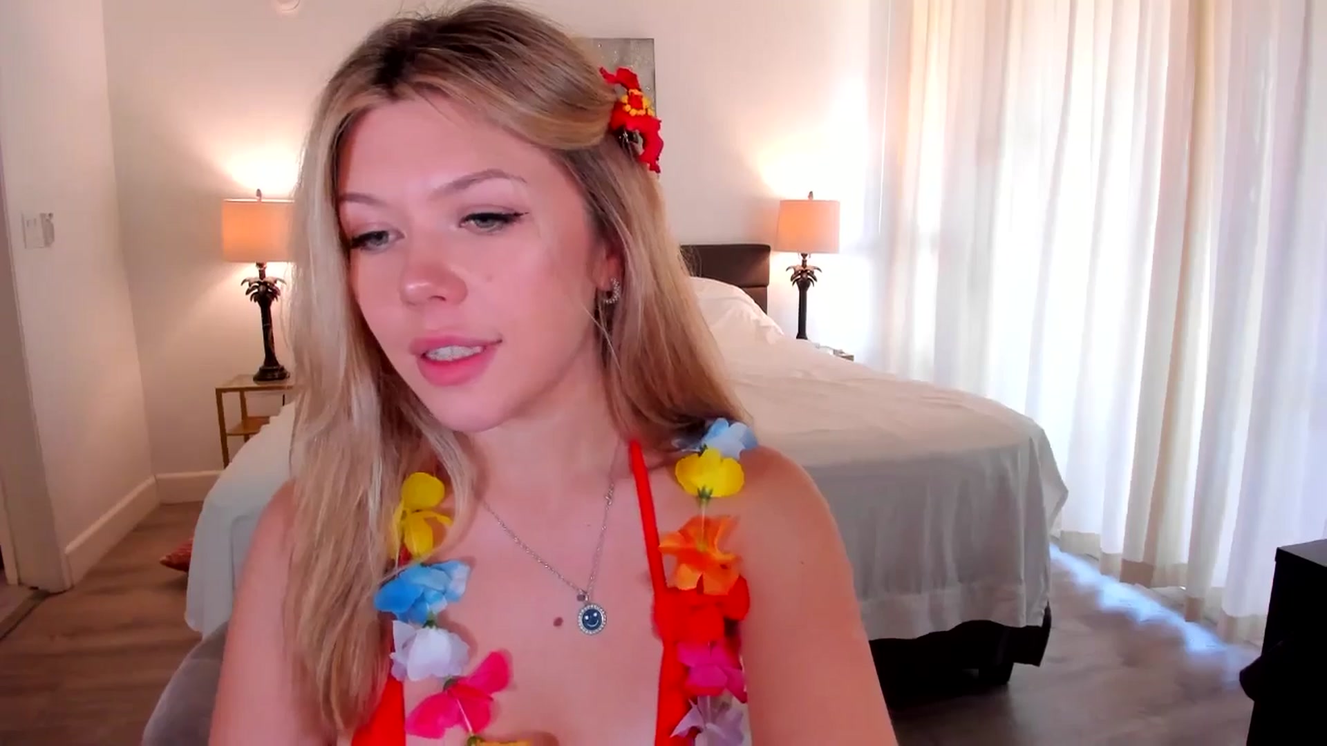 Gallery image thumbnail from Just_Vi's myfreecams stream on, 09/20/2025, 02:23 image 3 of 20