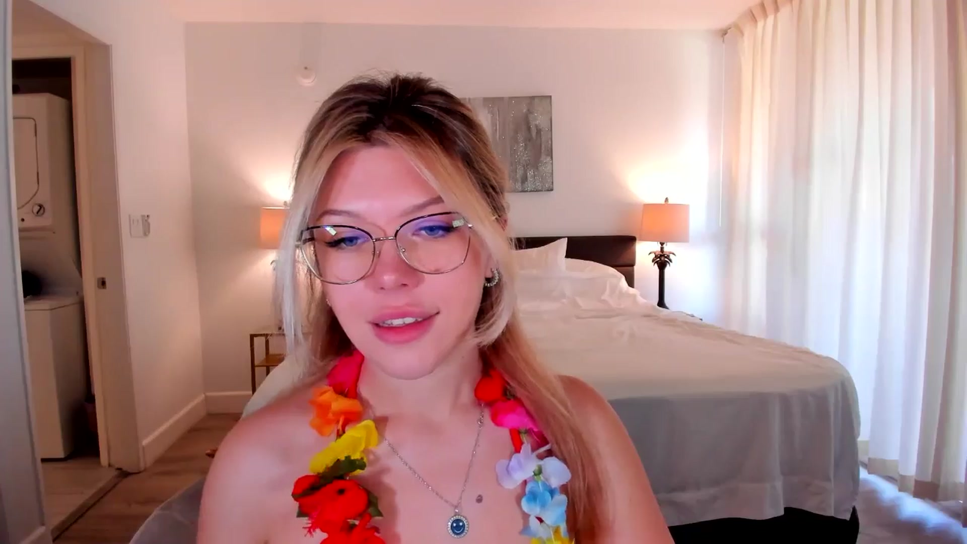 Gallery image thumbnail from Just_Vi's myfreecams stream on, 09/20/2025, 02:23 image 20 of 20