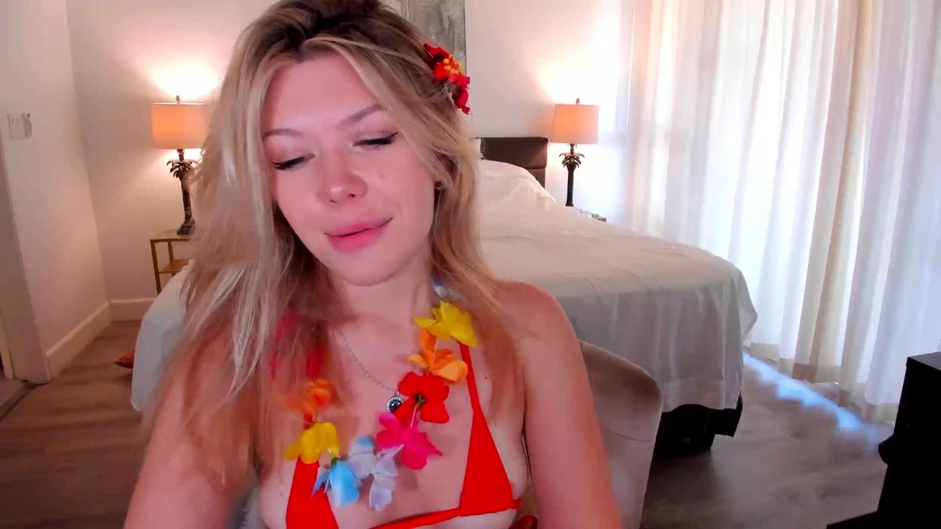 Gallery image thumbnail from Just_Vi's myfreecams stream on, 09/20/2025, 02:23 image 10 of 20