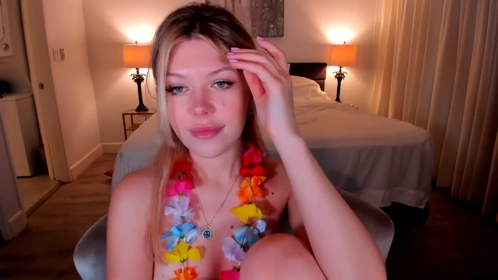 Gallery image thumbnail from Just_Vi's myfreecams stream on, 09/20/2025, 06:21 image 20 of 20