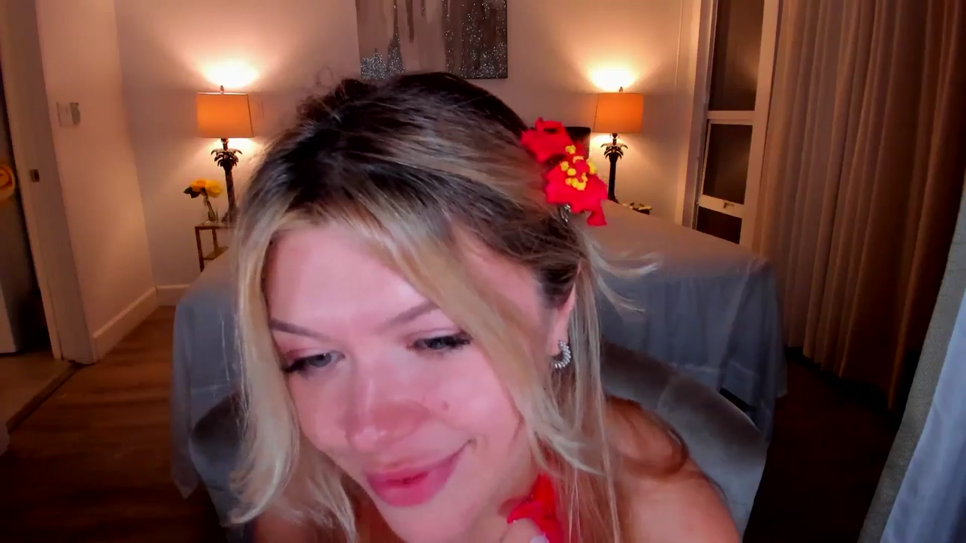 Gallery image thumbnail from Just_Vi's myfreecams stream on, 09/28/2025, 06:03 image 18 of 20