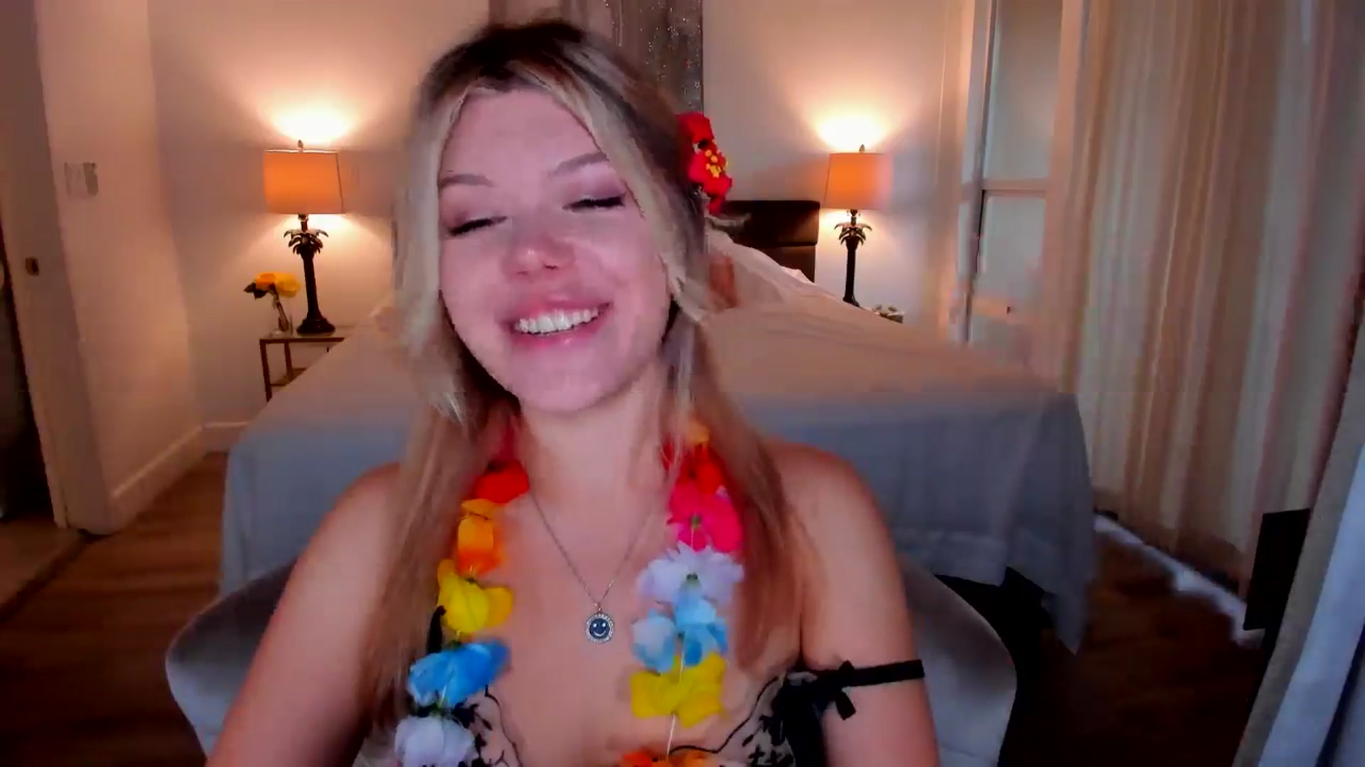 Gallery image thumbnail from Just_Vi's myfreecams stream on, 09/28/2025, 06:03 image 13 of 20