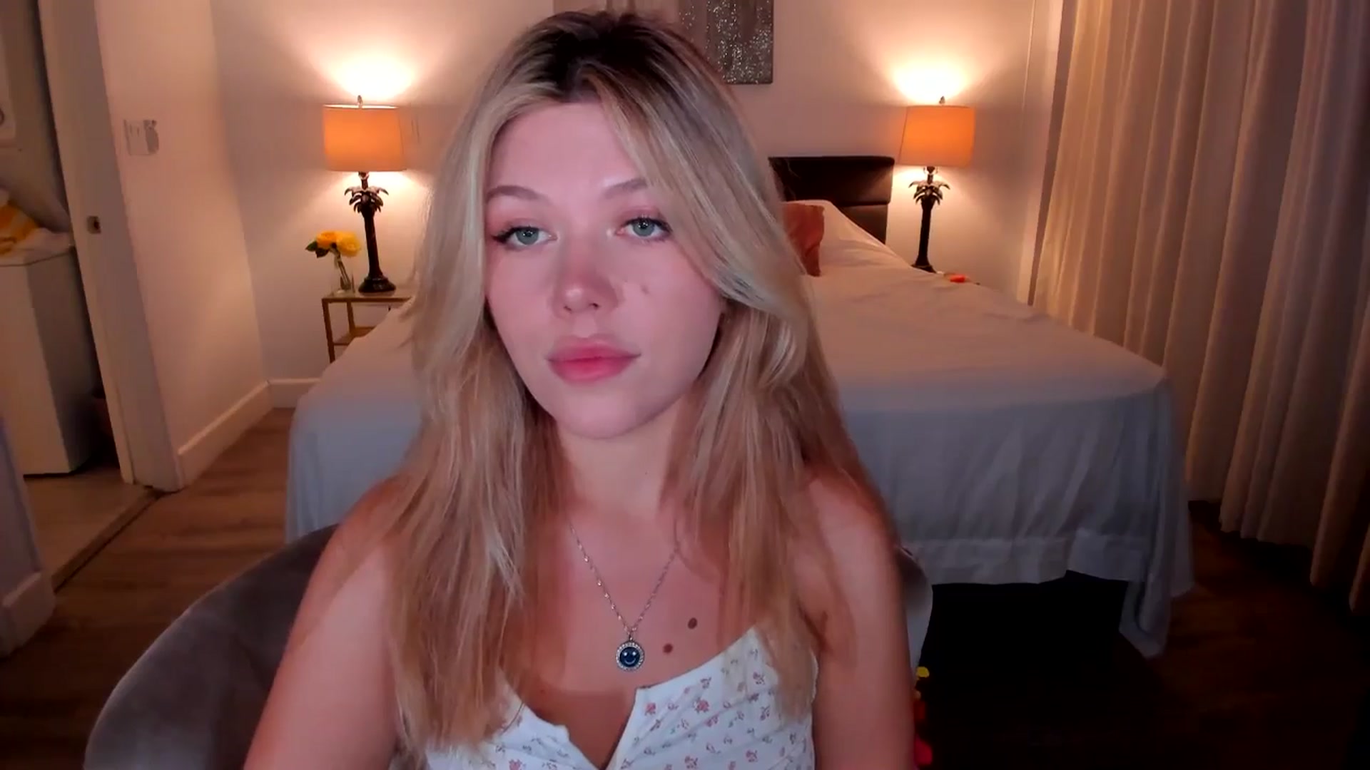 Gallery image thumbnail from Just_Vi's myfreecams stream on, 10/02/2025, 06:13 image 14 of 20