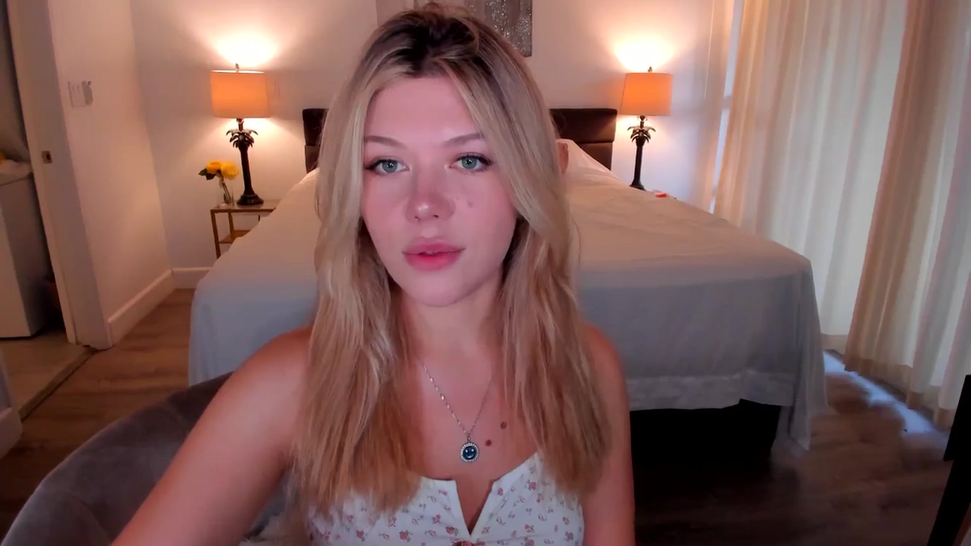 Gallery image thumbnail from Just_Vi's myfreecams stream on, 10/02/2025, 06:13 image 4 of 20