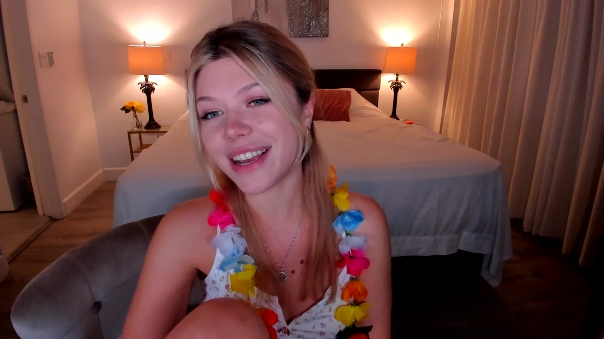 Gallery image thumbnail from Just_Vi's myfreecams stream on, 10/02/2025, 08:34 image 5 of 20