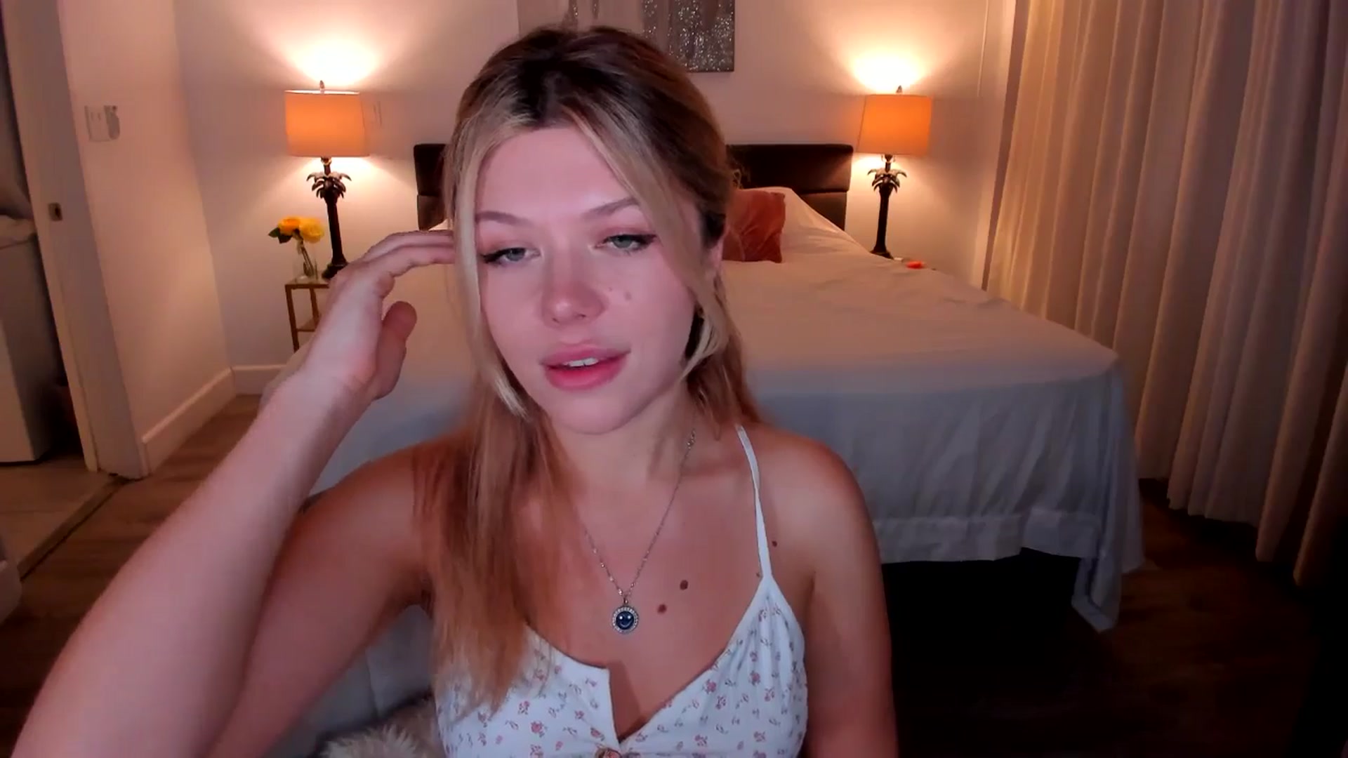 Gallery image thumbnail from Just_Vi's myfreecams stream on, 10/02/2025, 08:34 image 17 of 20