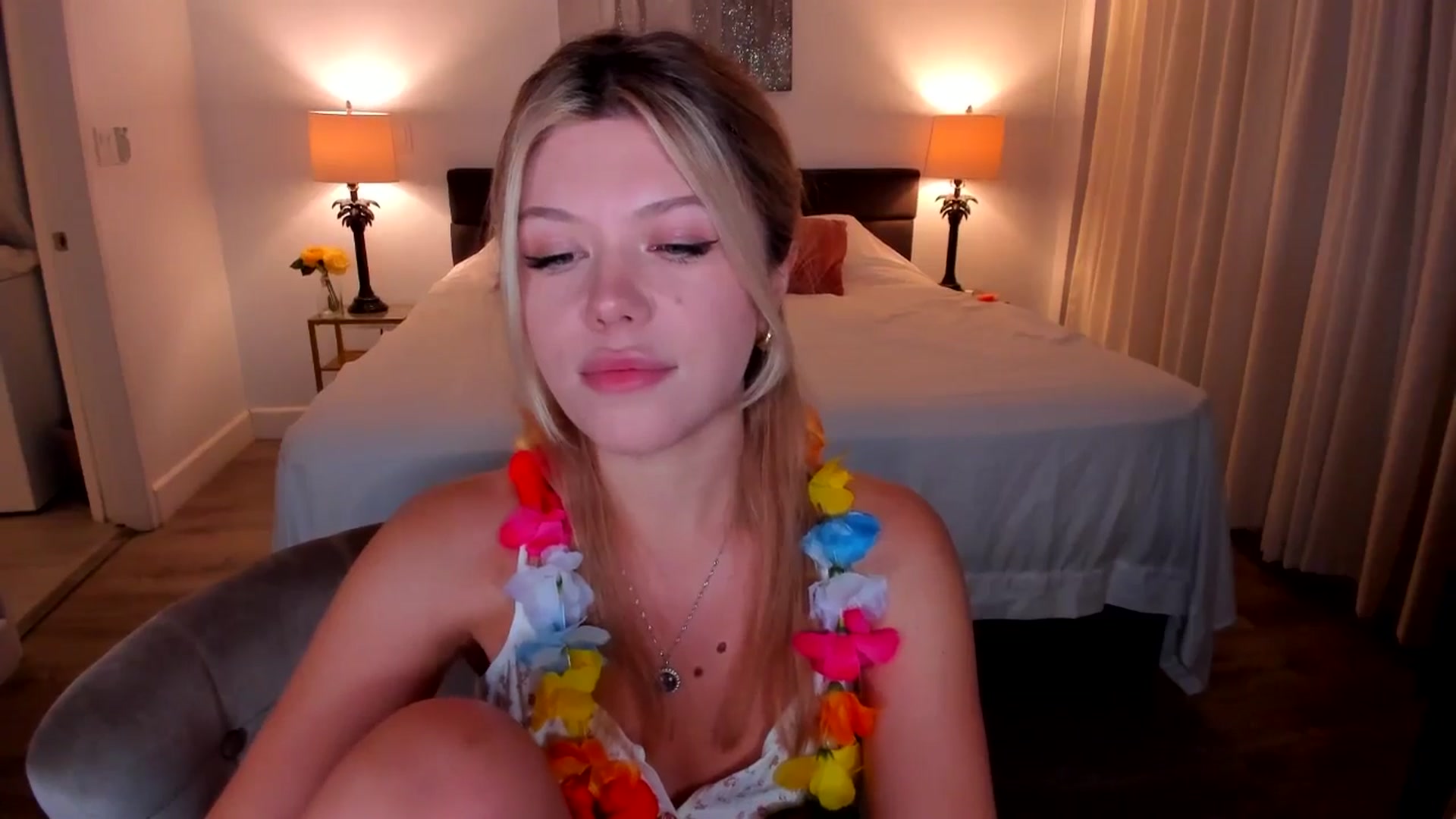 Gallery image thumbnail from Just_Vi's myfreecams stream on, 10/02/2025, 08:34 image 2 of 20