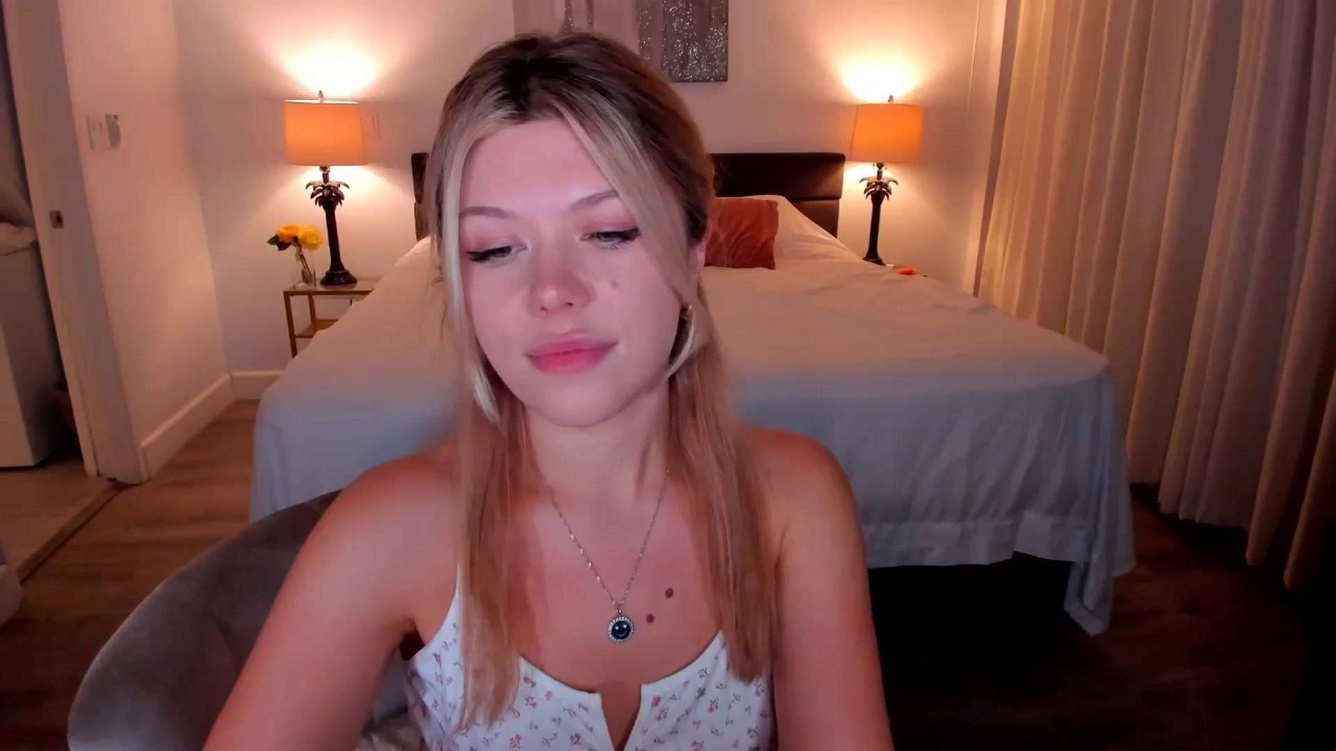 Gallery image thumbnail from Just_Vi's myfreecams stream on, 10/02/2025, 08:34 image 10 of 20