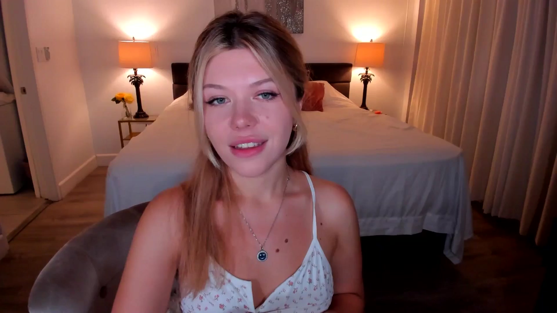 Gallery image thumbnail from Just_Vi's myfreecams stream on, 10/02/2025, 08:34 image 14 of 20