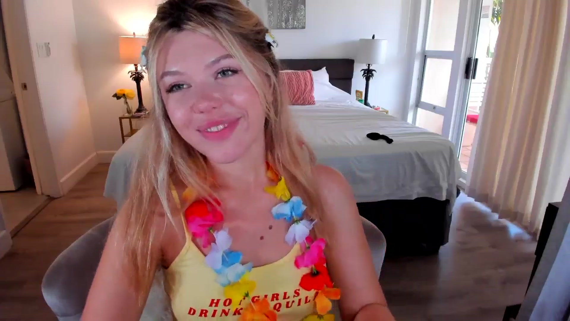 Gallery image thumbnail from Just_Vi's myfreecams stream on, 10/04/2025, 06:04 image 5 of 20