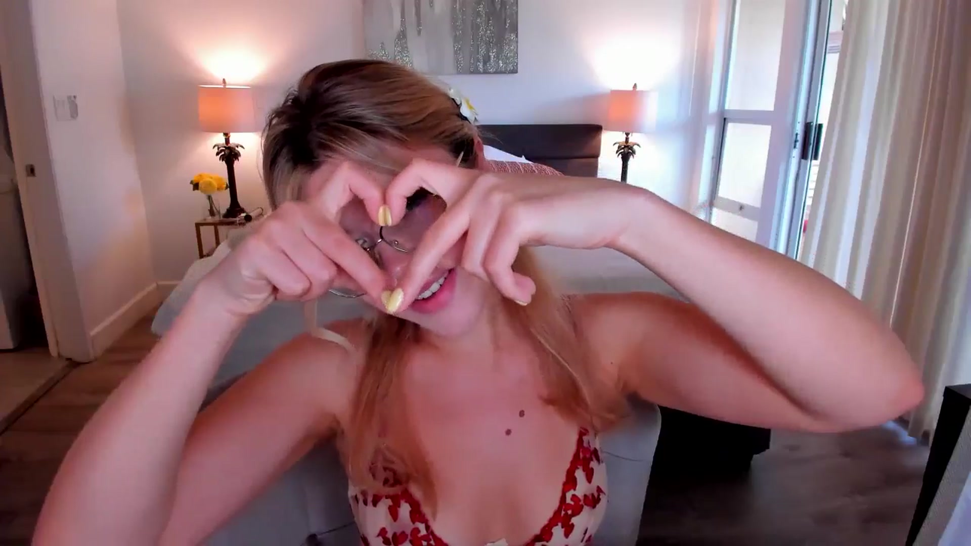 Gallery image thumbnail from Just_Vi's myfreecams stream on, 10/05/2025, 02:45 image 9 of 20