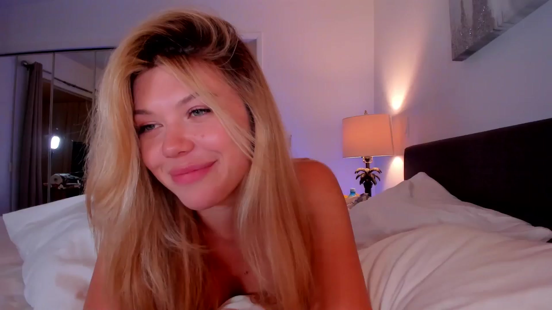 Gallery image thumbnail from Just_Vi's myfreecams stream on, 10/14/2025, 06:23 image 14 of 20