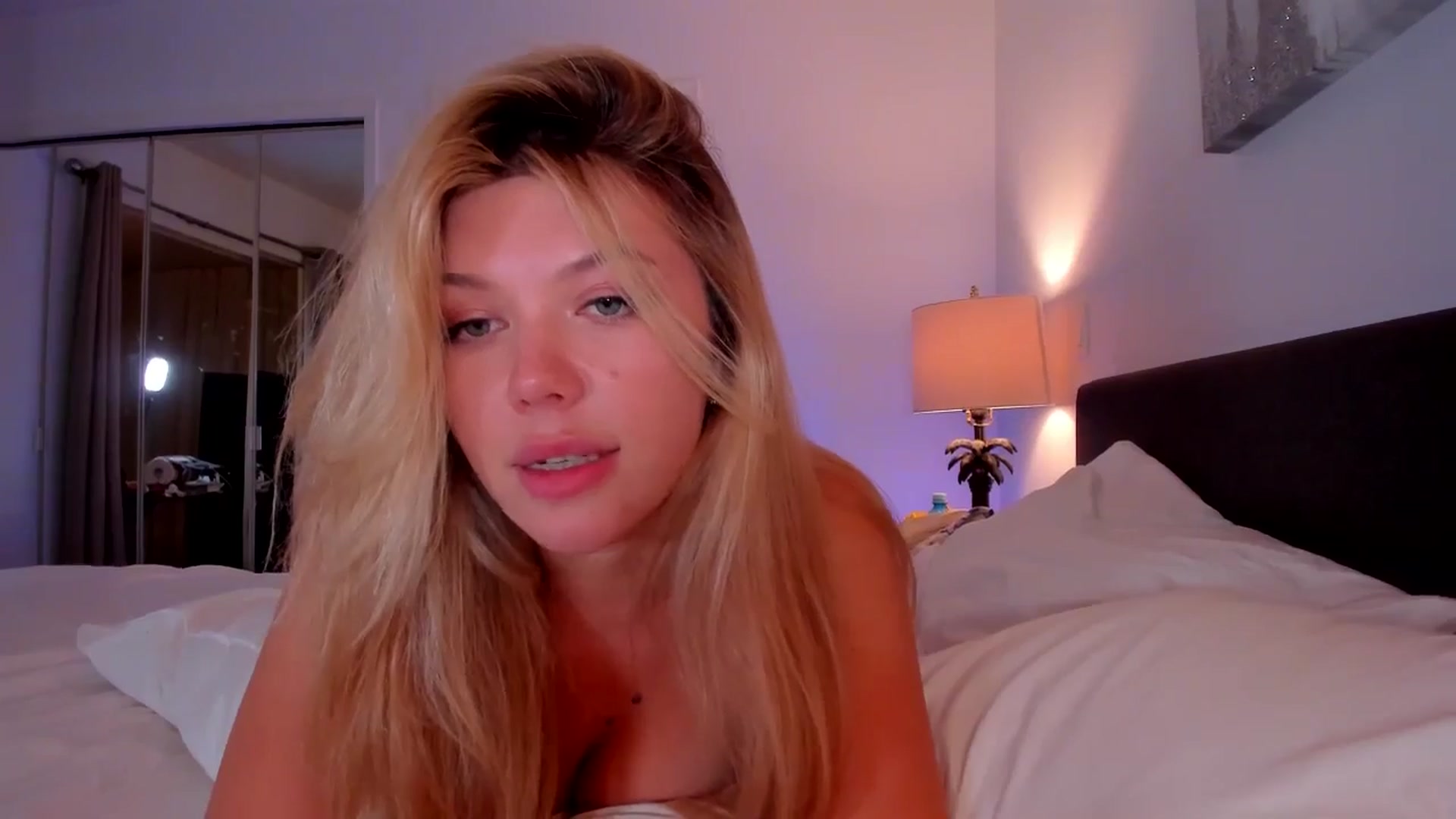 Gallery image thumbnail from Just_Vi's myfreecams stream on, 10/14/2025, 06:23 image 6 of 20
