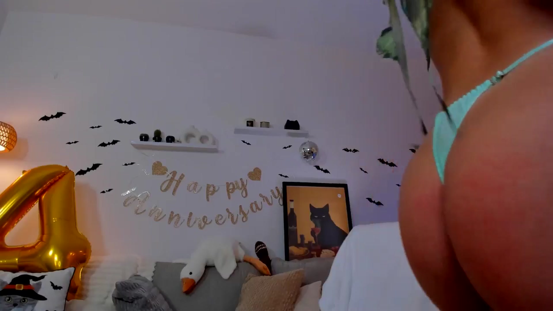 Gallery image thumbnail from Just_Vi's myfreecams stream on, 10/18/2025, 06:02 image 2 of 20