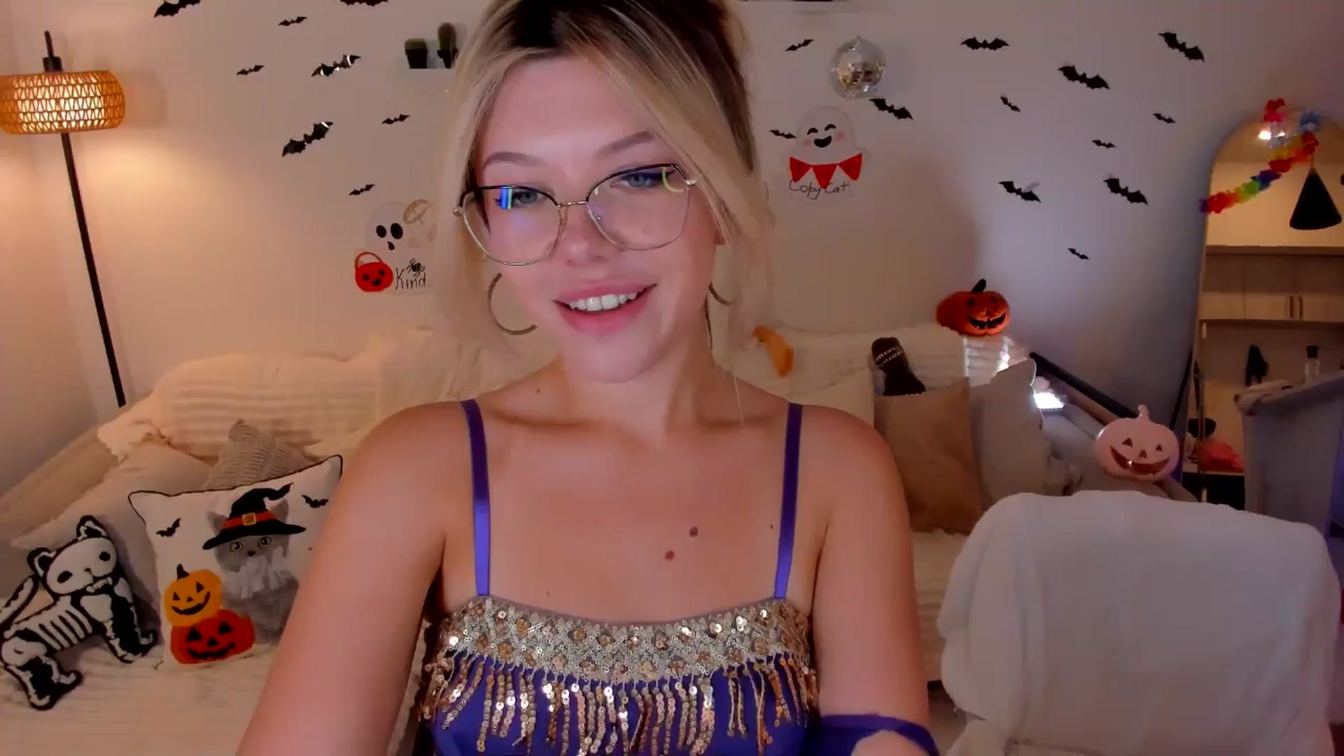 Gallery image thumbnail from Just_Vi's myfreecams stream on, 10/20/2025, 05:42 image 5 of 20