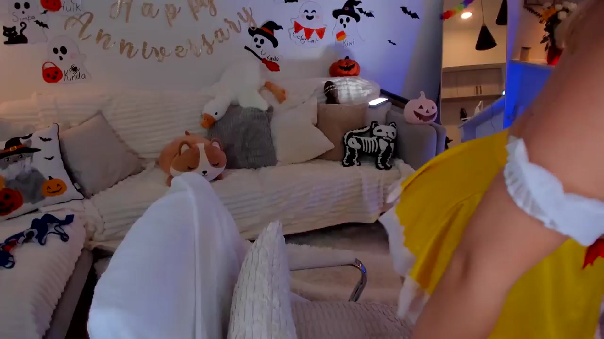 Gallery image thumbnail from Just_Vi's myfreecams stream on, 10/24/2025, 06:19 image 14 of 20
