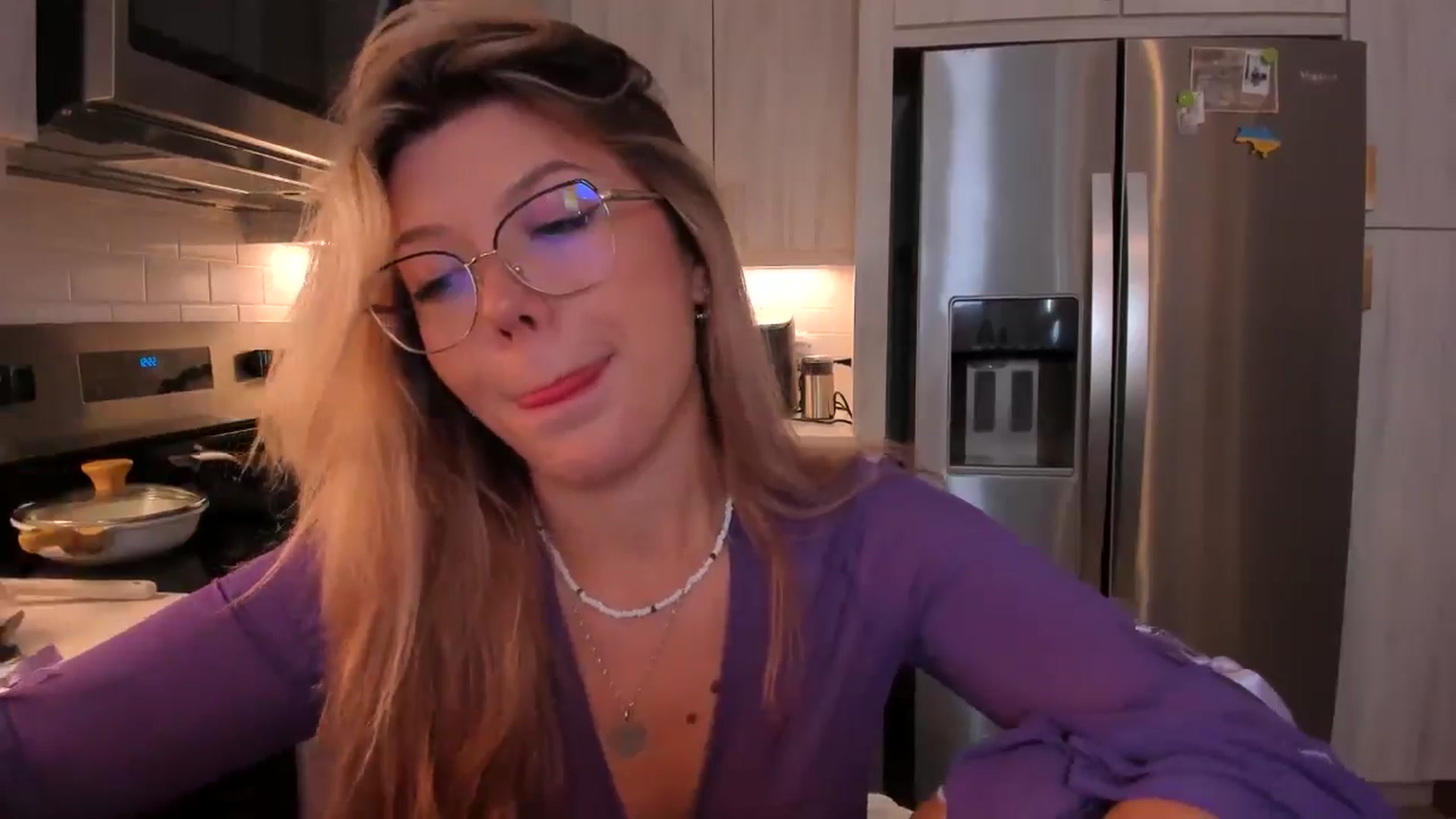 Gallery image thumbnail from Just_Vi's myfreecams stream on, 10/26/2025, 08:00 image 9 of 20