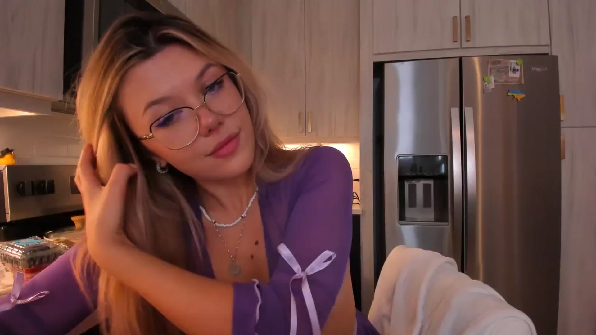 Gallery image thumbnail from Just_Vi's myfreecams stream on, 10/26/2025, 08:00 image 5 of 20