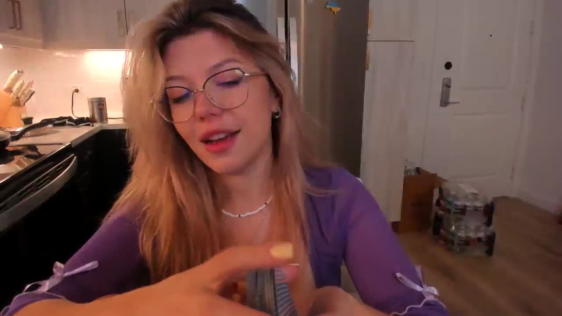 Gallery image thumbnail from Just_Vi's myfreecams stream on, 10/26/2025, 09:26 image 5 of 20