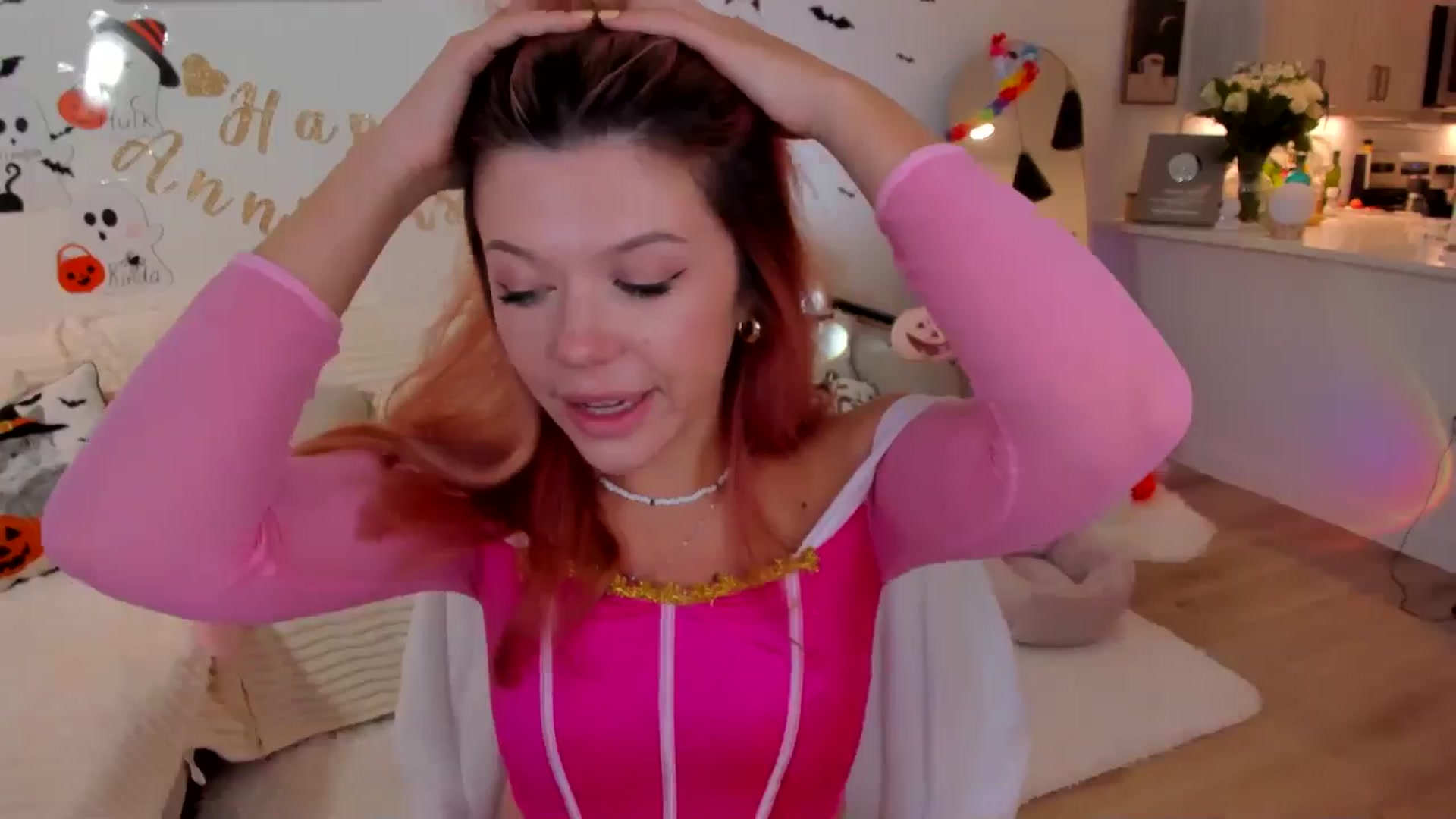 Gallery image thumbnail from Just_Vi's myfreecams stream on, 10/28/2025, 05:57 image 20 of 20