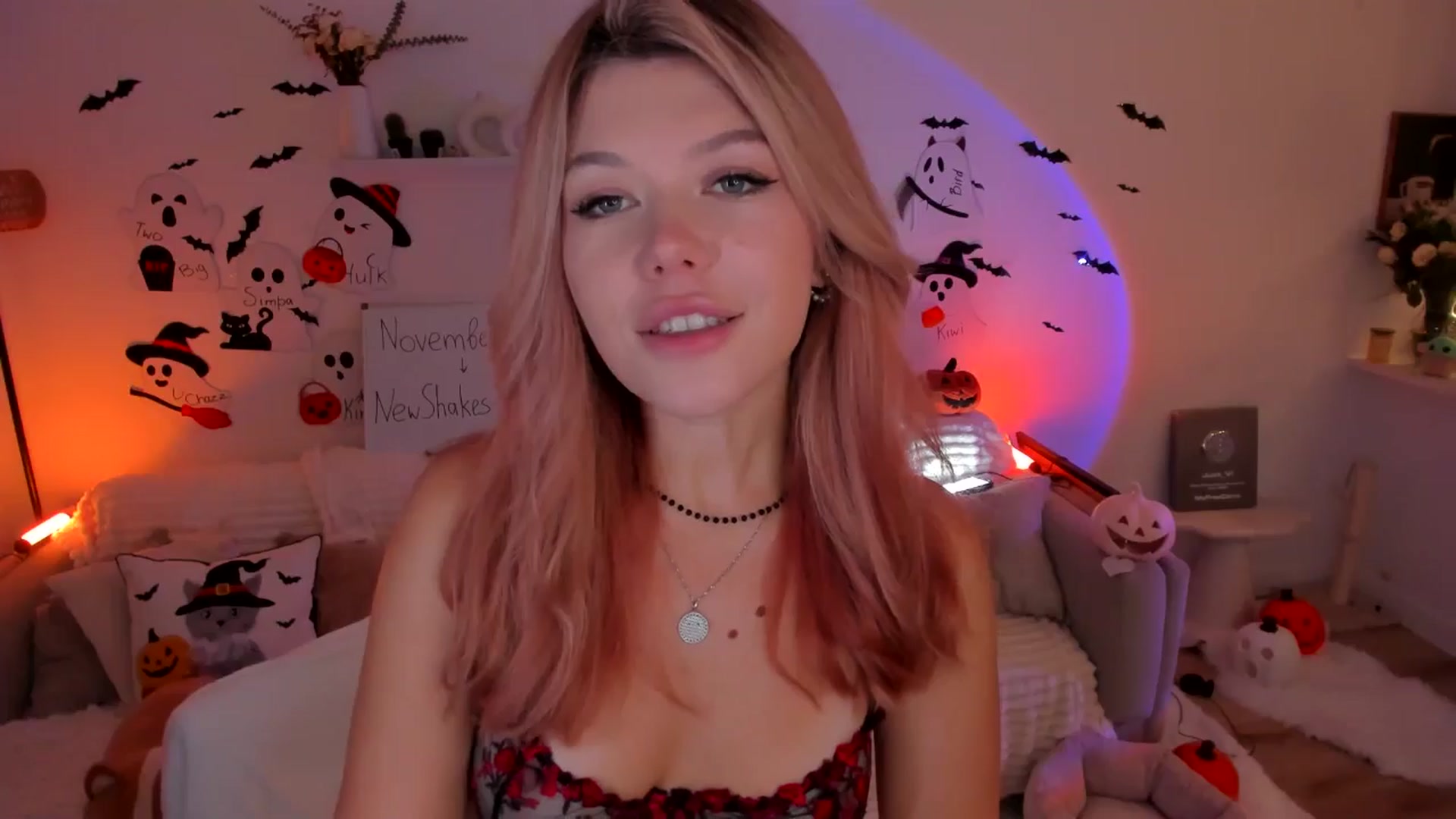 Gallery image thumbnail from Just_Vi's myfreecams stream on, 11/02/2025, 04:44 image 13 of 20