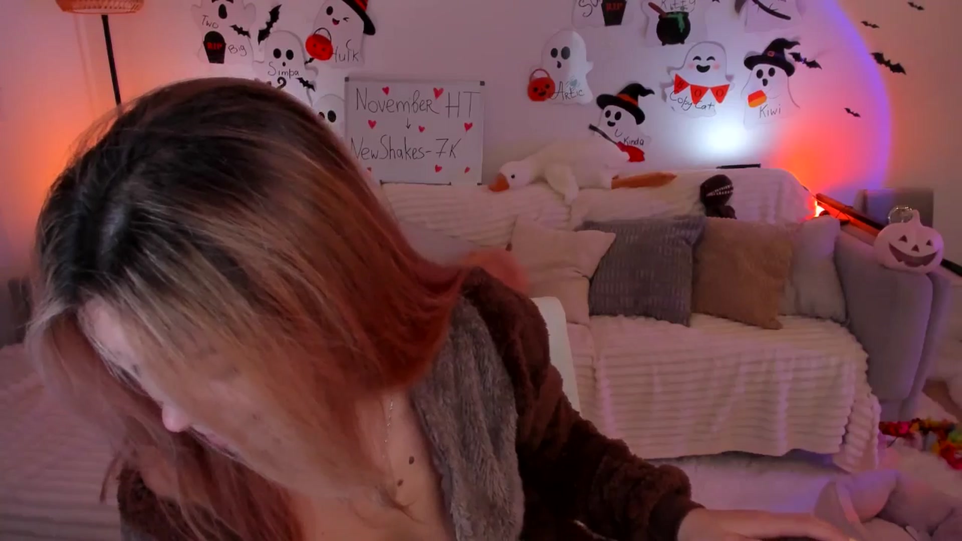 Gallery image thumbnail from Just_Vi's myfreecams stream on, 11/04/2025, 06:50 image 20 of 20