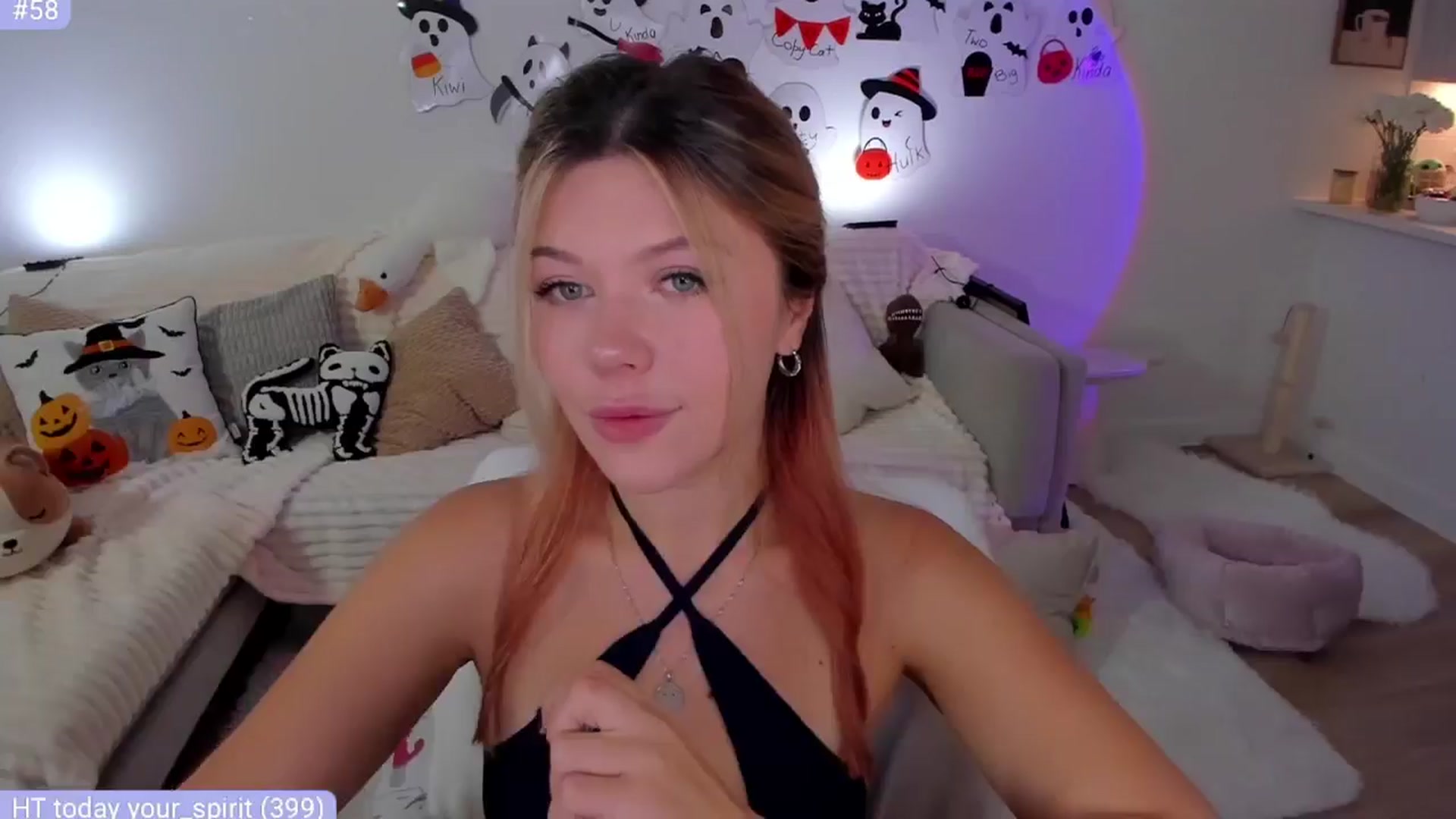 Gallery image thumbnail from Just_Vi's myfreecams stream on, 11/16/2025, 04:40 image 6 of 20